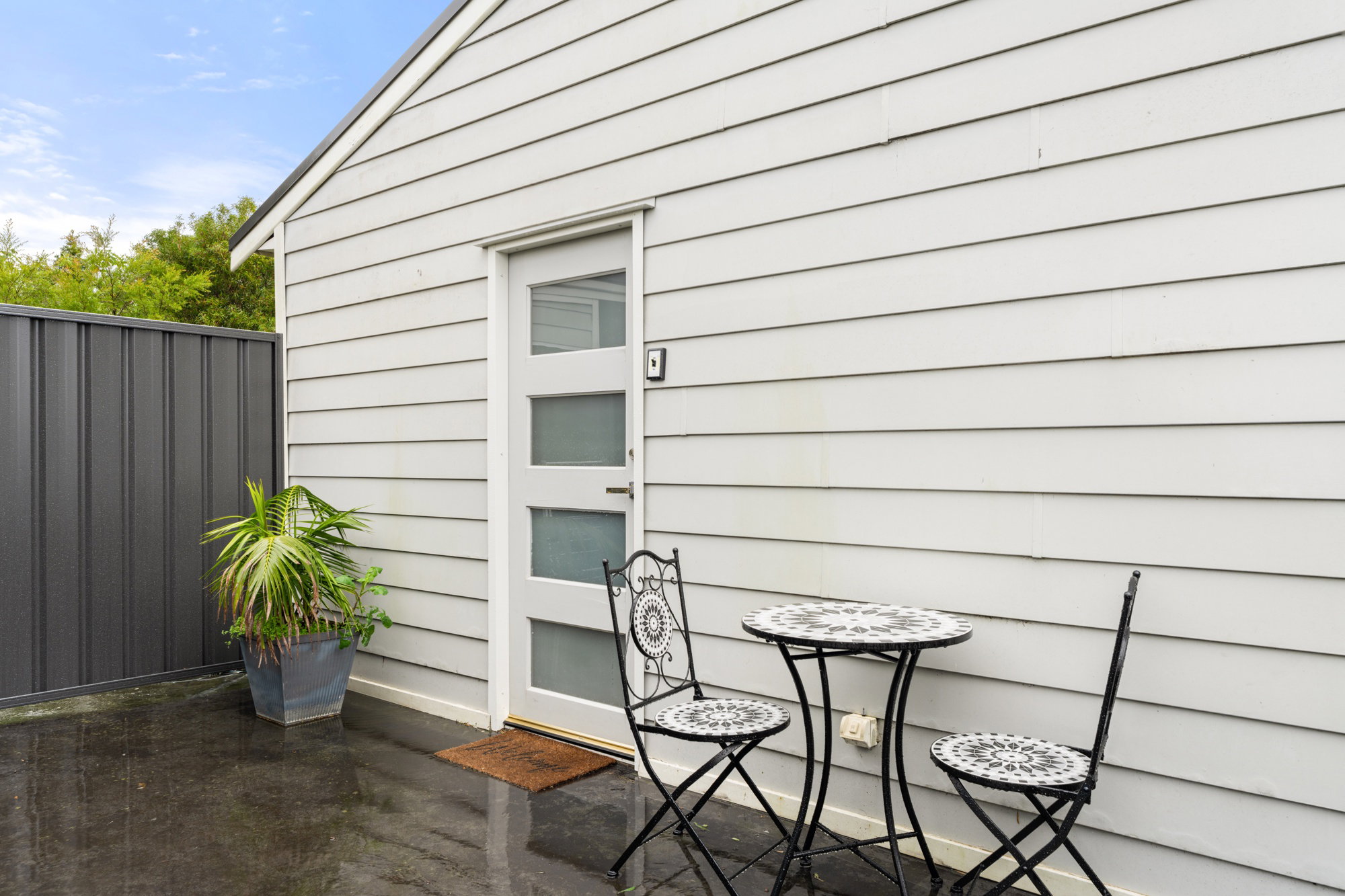 Furnished 1 Bedroom Apartment in Bomaderry