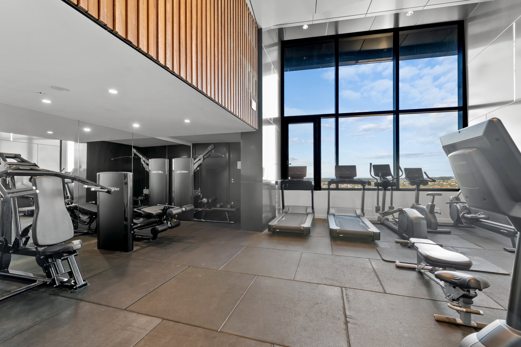 Furnished 1 Bedroom Apartment in Brisbane City