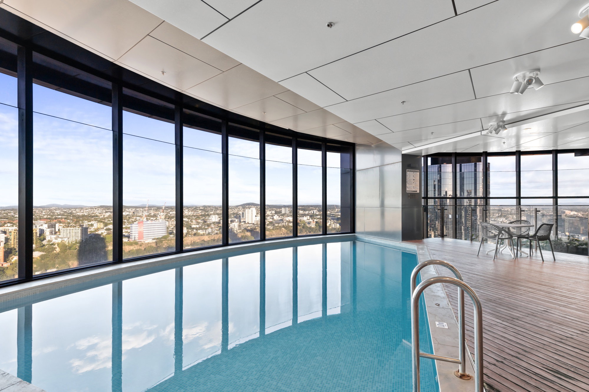 Furnished 1 Bedroom Apartment in Brisbane City