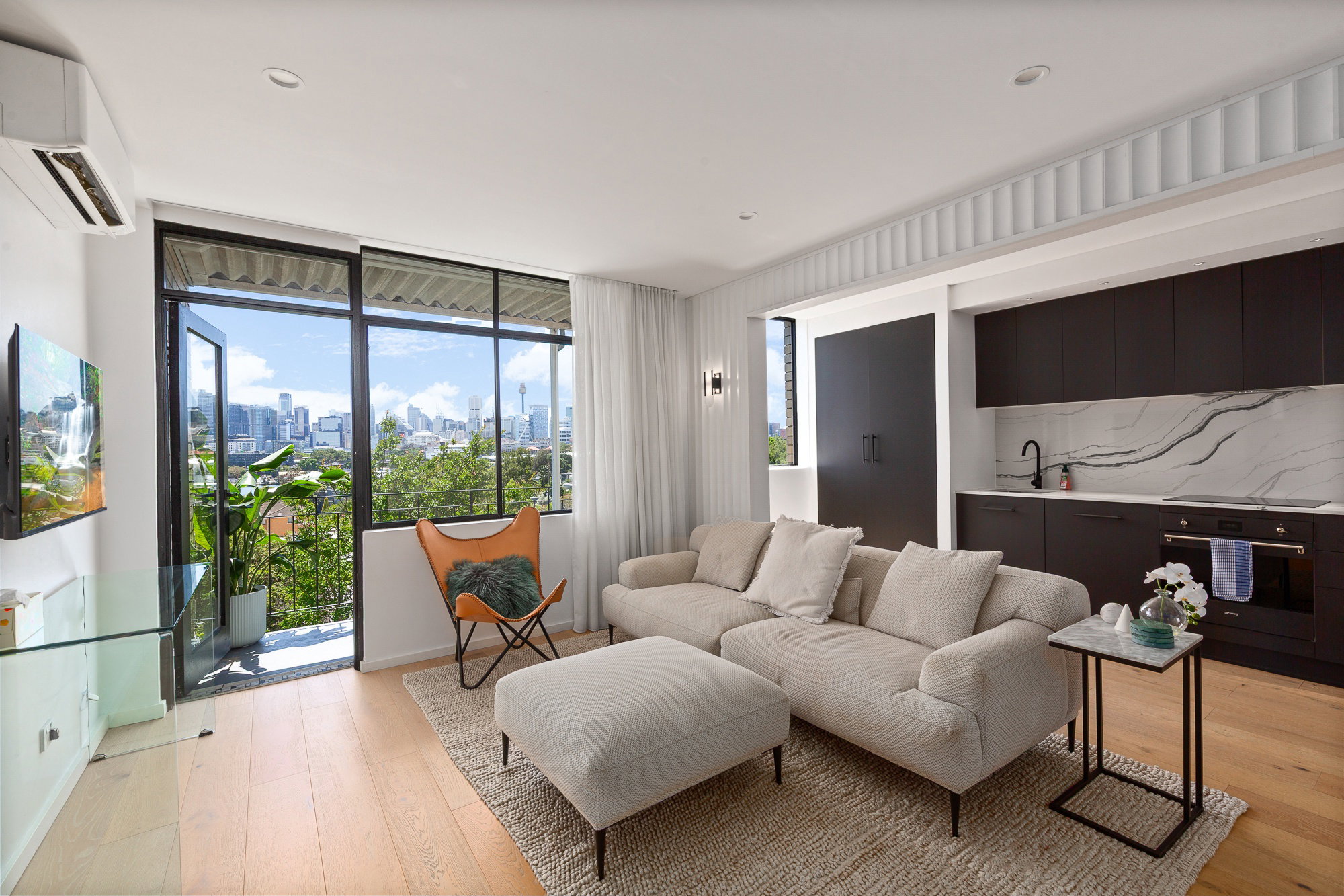 Furnished 2 Bedroom Apartment in Glebe