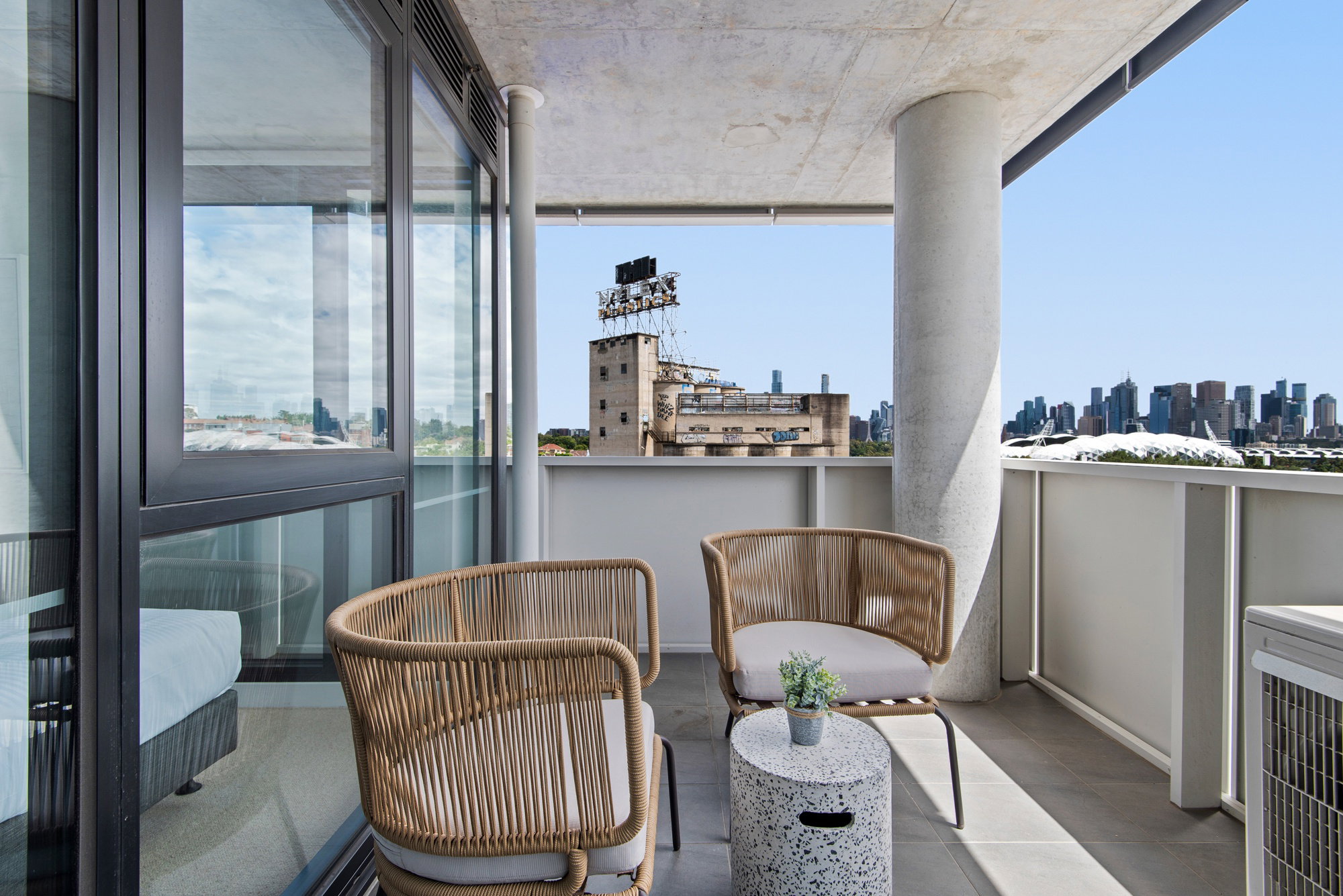 Furnished 2 Bedroom Apartment in Cremorne