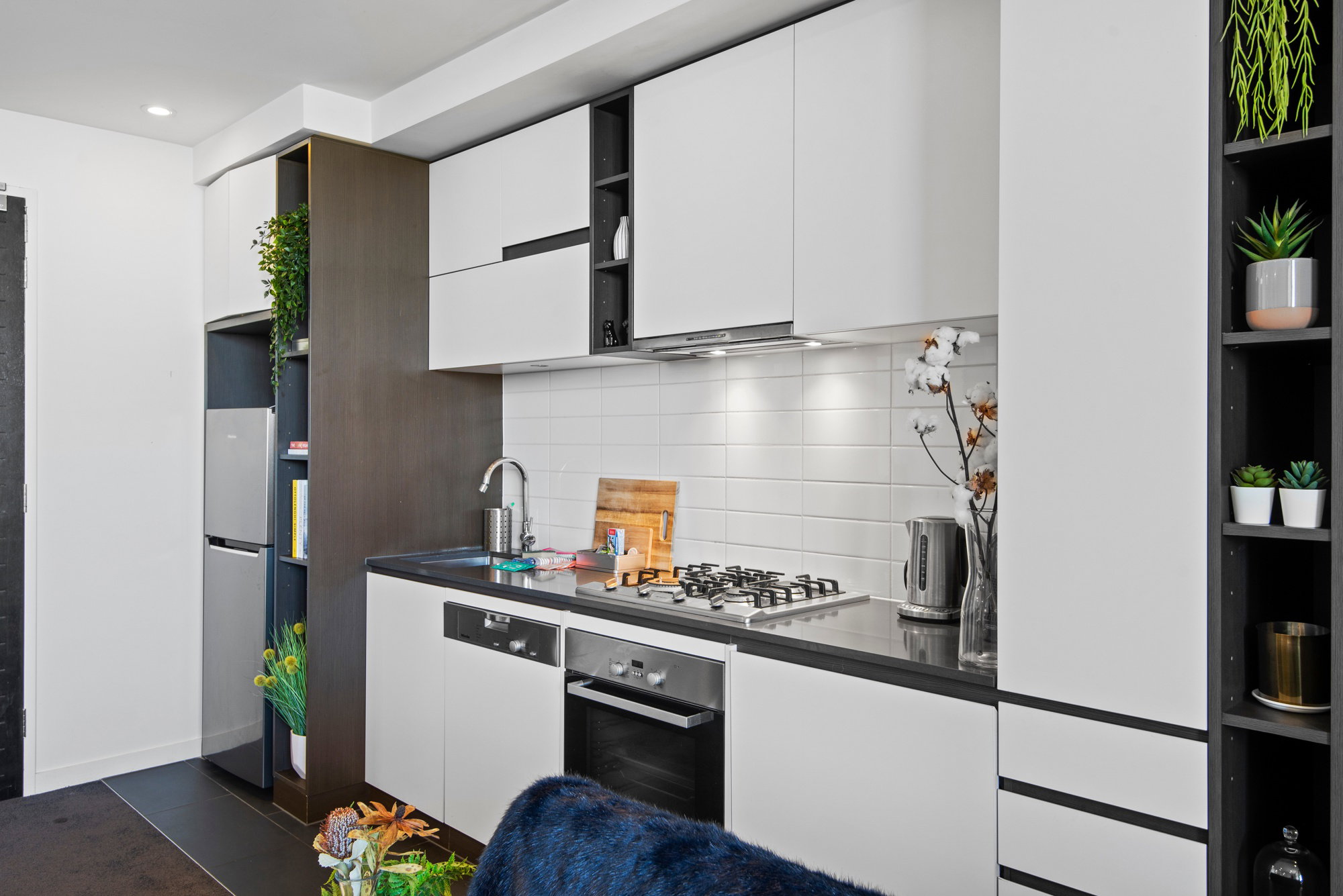 Furnished 1 Bedroom Apartment in South Yarra