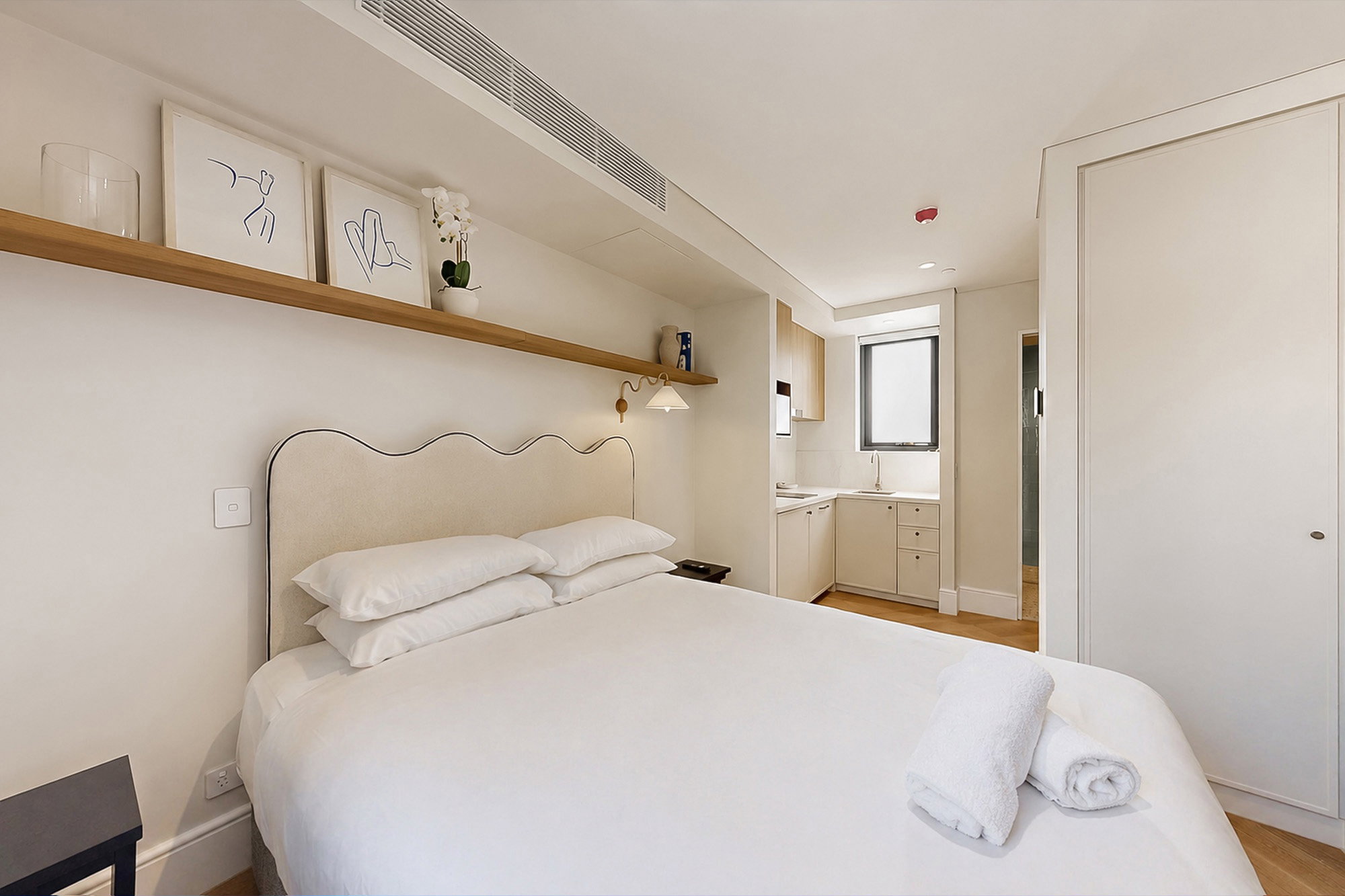 Furnished 1 Bedroom Rental in Potts Point