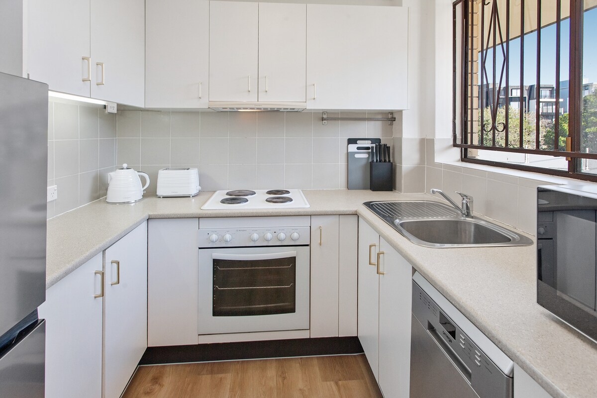 Furnished 2 Bedroom Apartment in New Farm