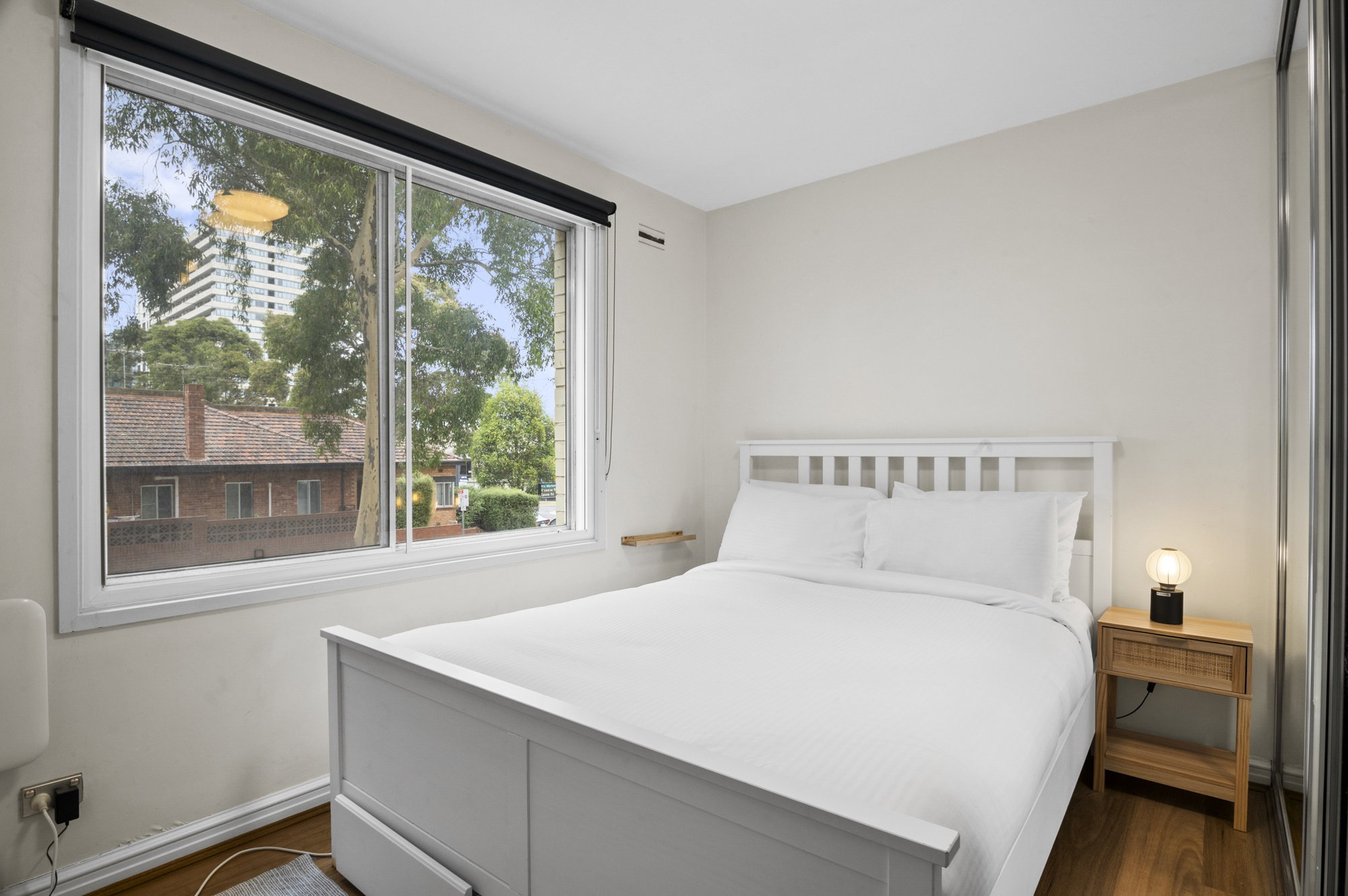 Furnished 2 Bedroom Apartment in Flemington