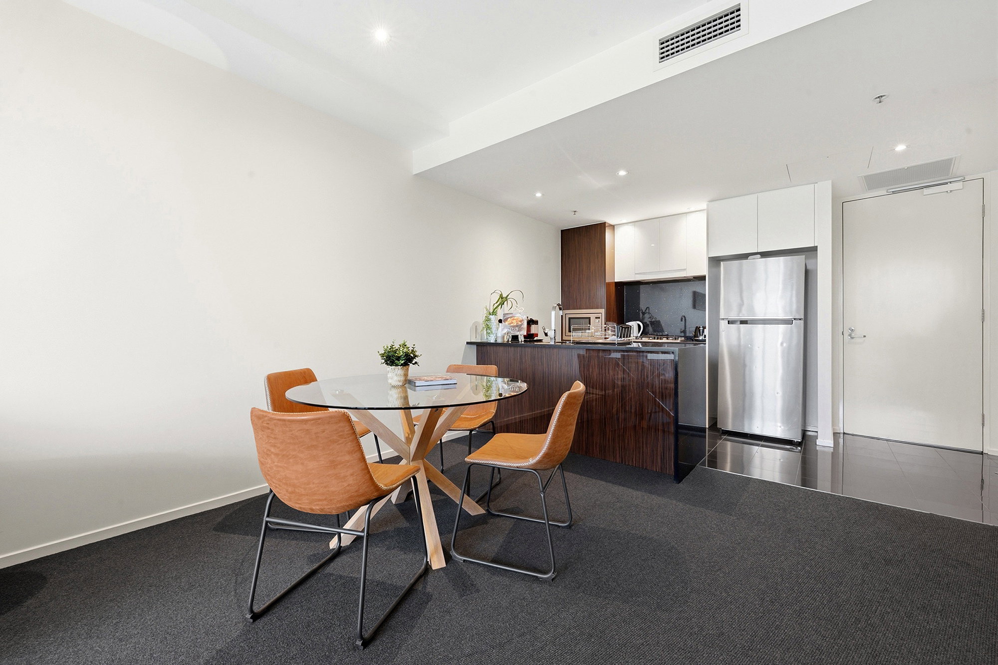 Furnished 1 Bedroom Apartment in Canberra