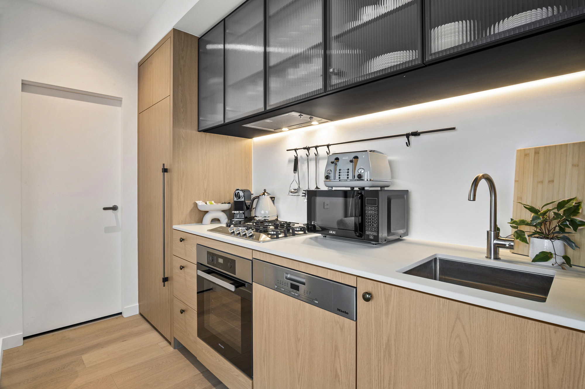 Furnished 1 Bedroom Apartment in Southbank