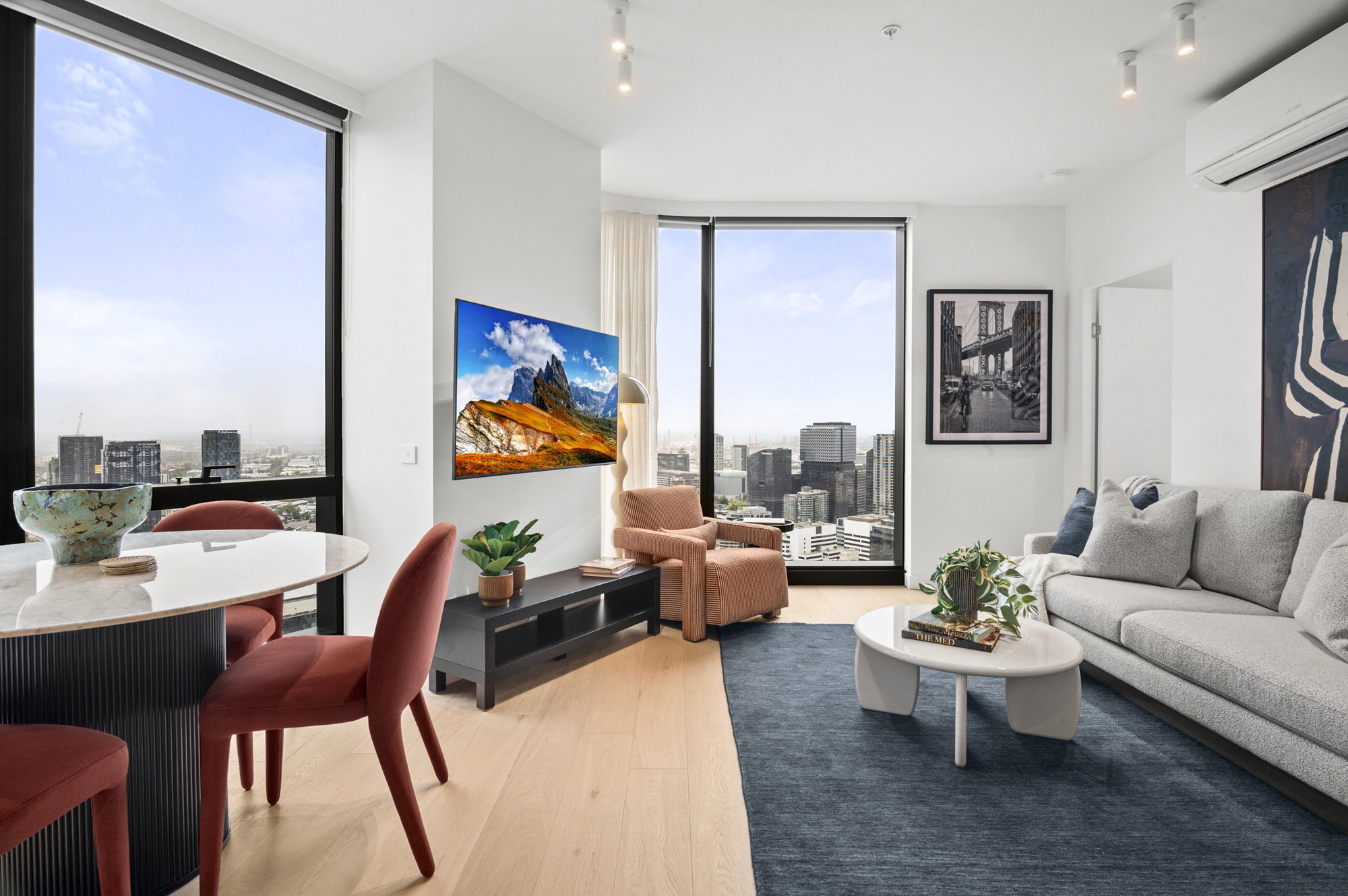 Furnished 1 Bedroom Apartment in Southbank