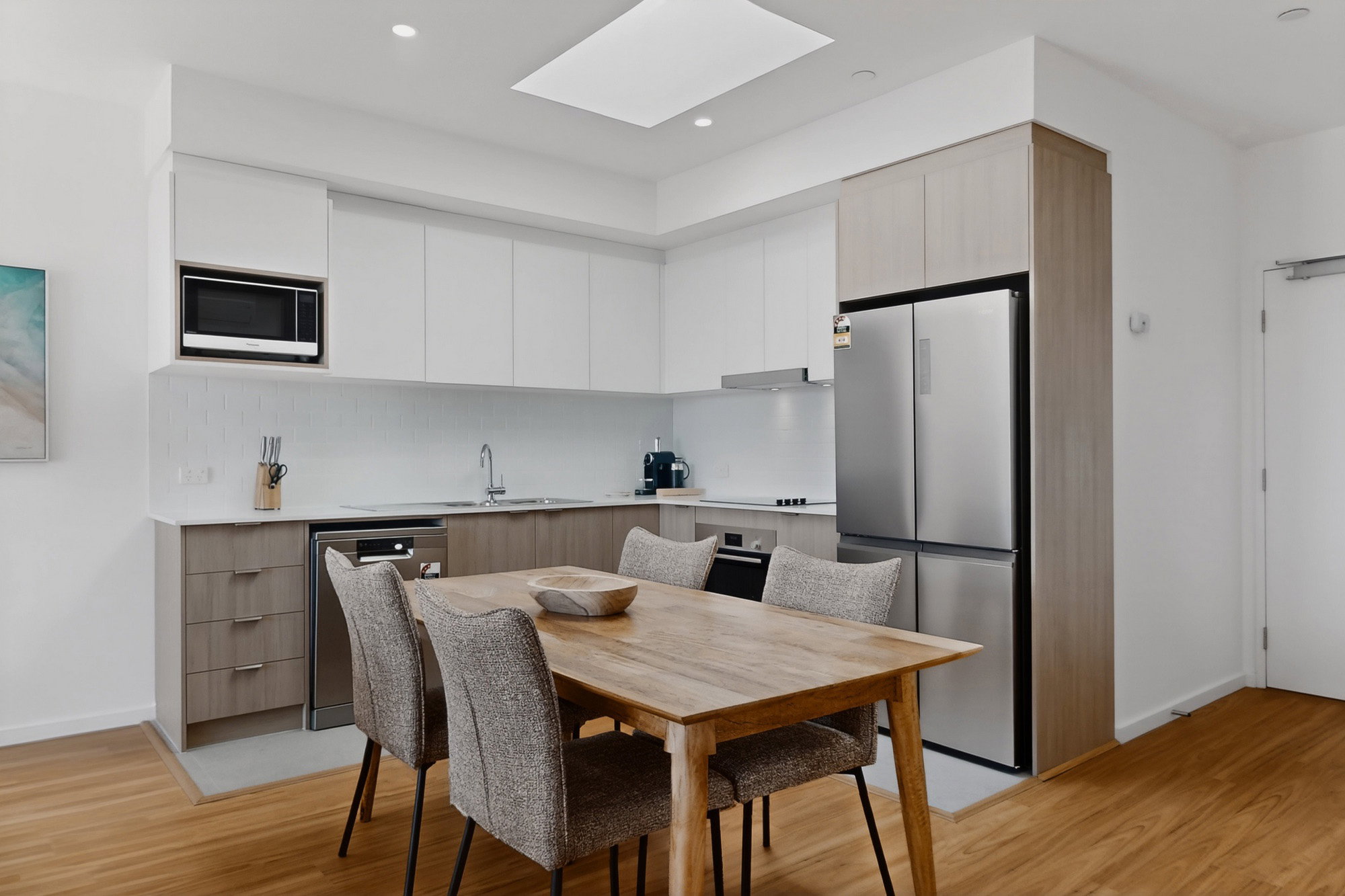 Furnished 2 Bedroom Apartment in Cannington