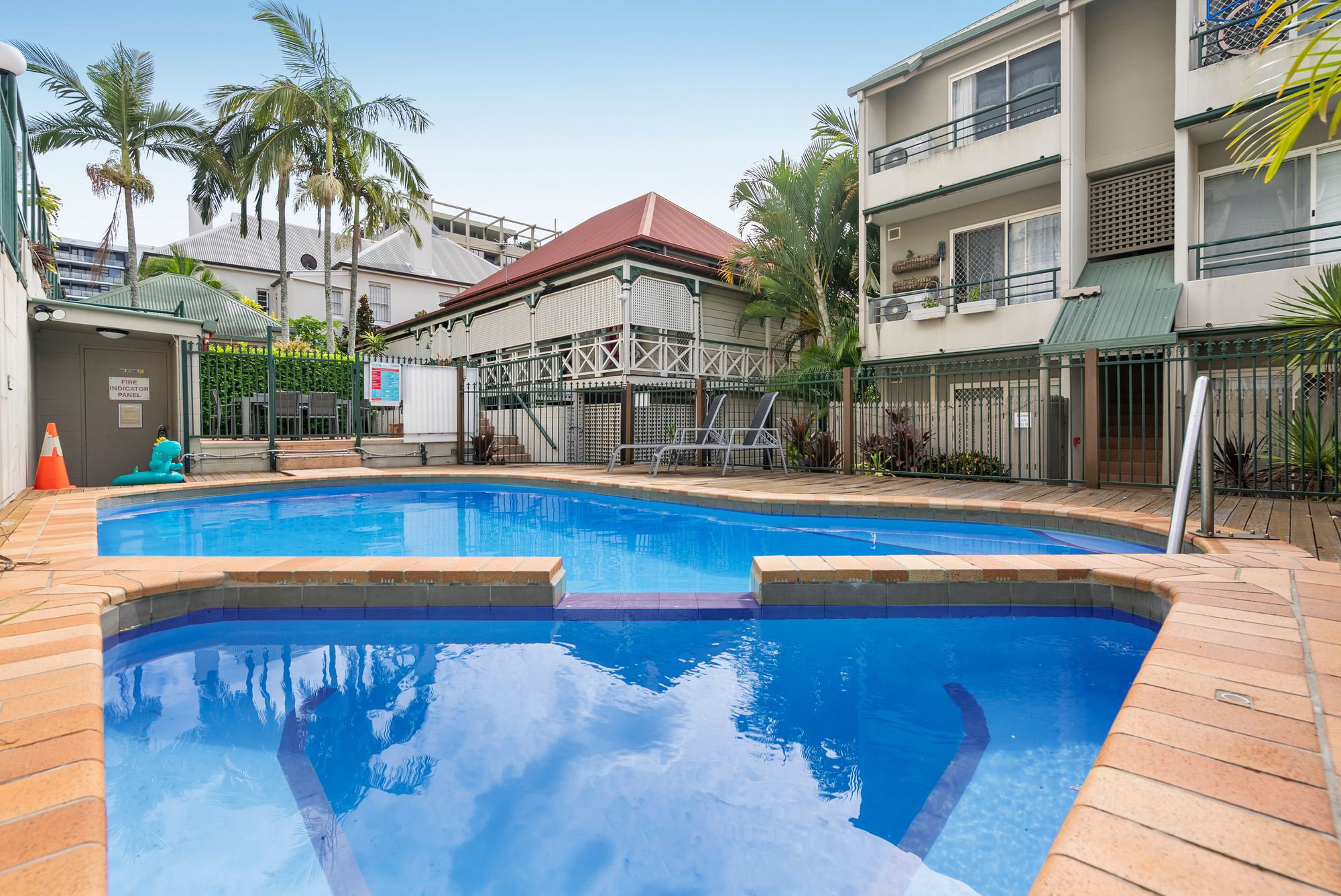 Furnished 1 Bedroom Apartment in South Brisbane