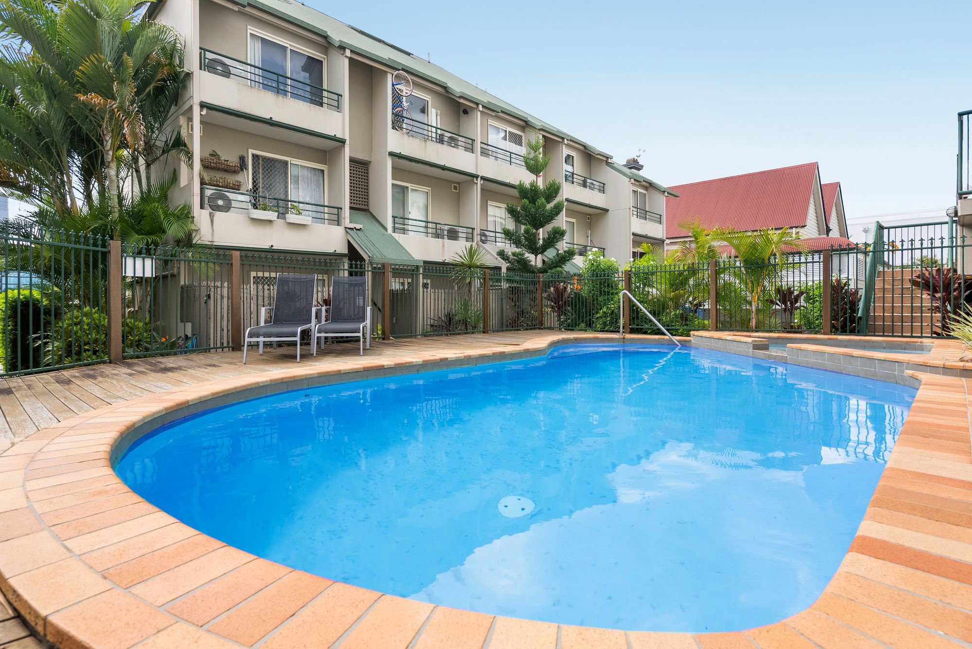 Furnished 1 Bedroom Apartment in South Brisbane