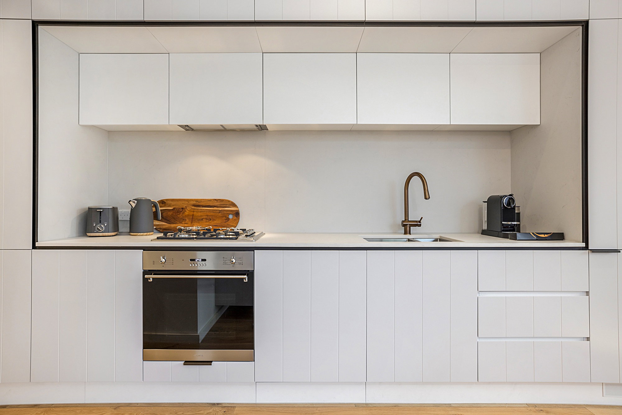 Furnished 2 Bedroom Apartment in Windsor
