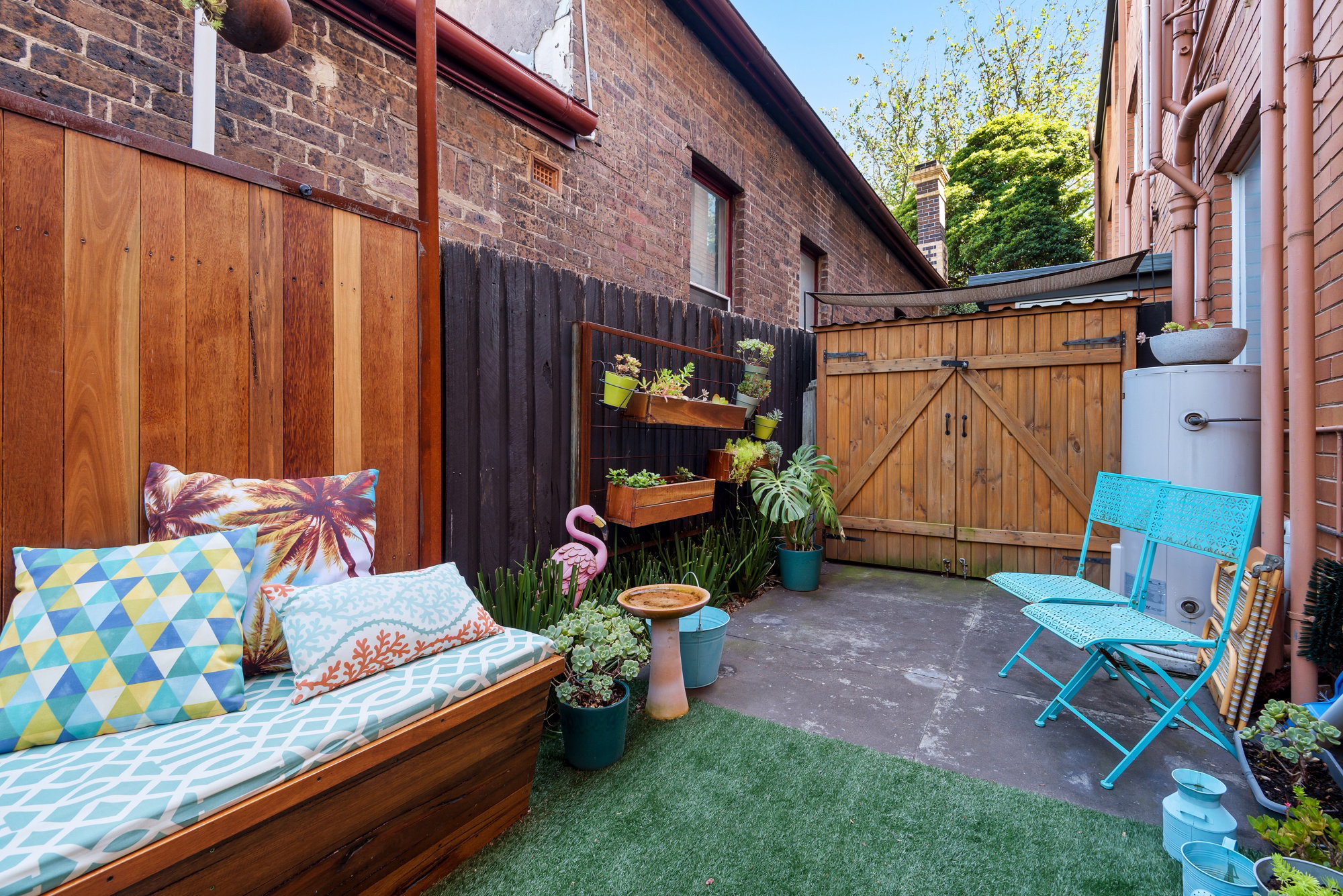 Furnished 1 Bedroom Apartment in St Kilda