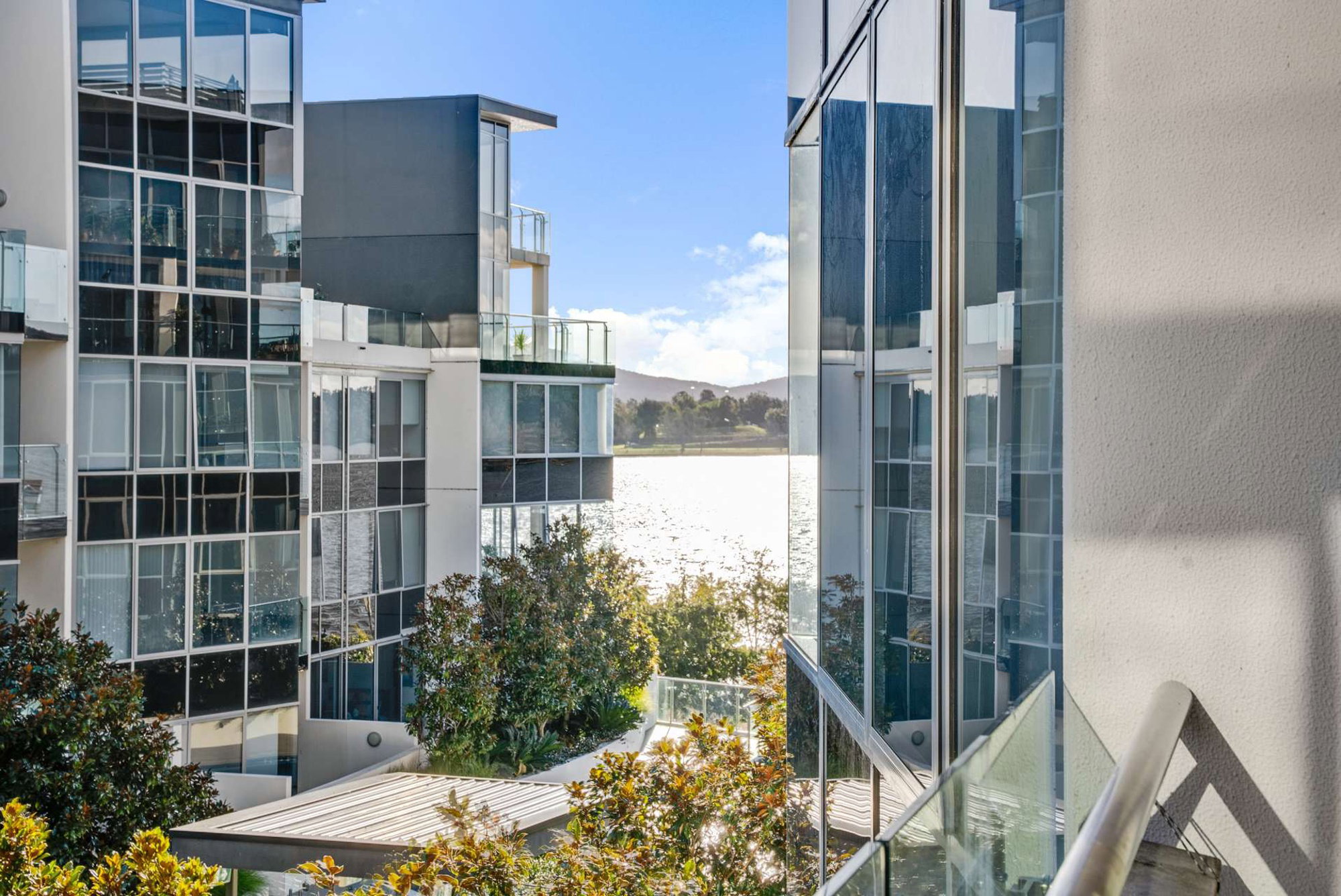 Furnished 2 Bedroom Apartment in Kingston