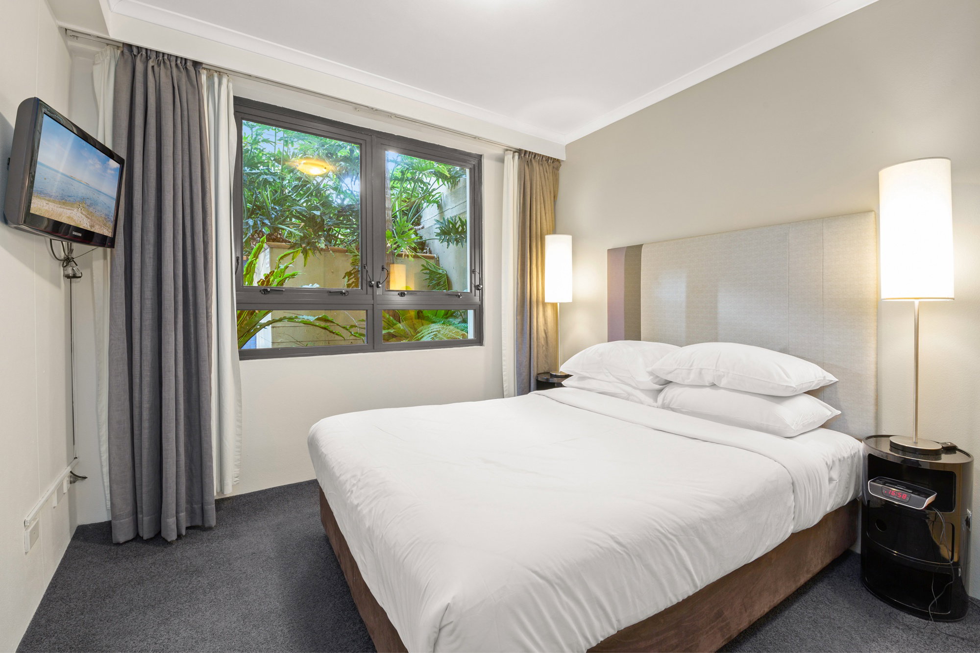 Furnished 1 Bedroom Apartment in Parramatta