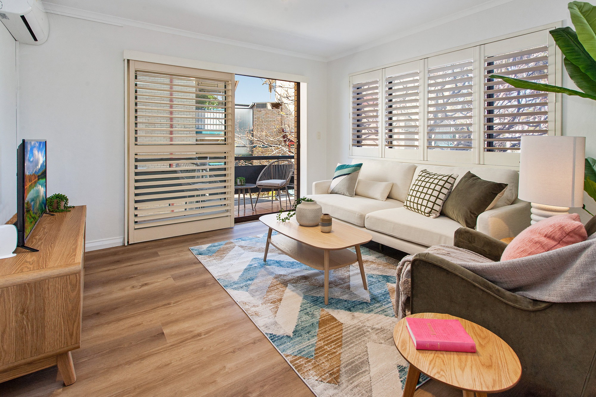 Furnished 2 Bedroom Apartment in New Farm