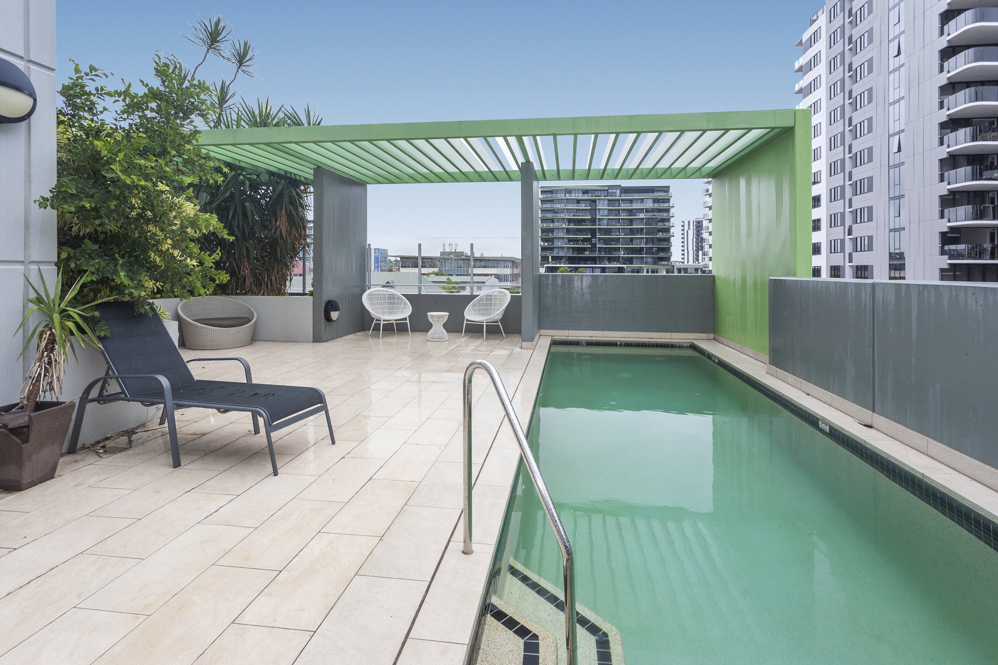 Furnished 1 Bedroom Apartment in South Brisbane