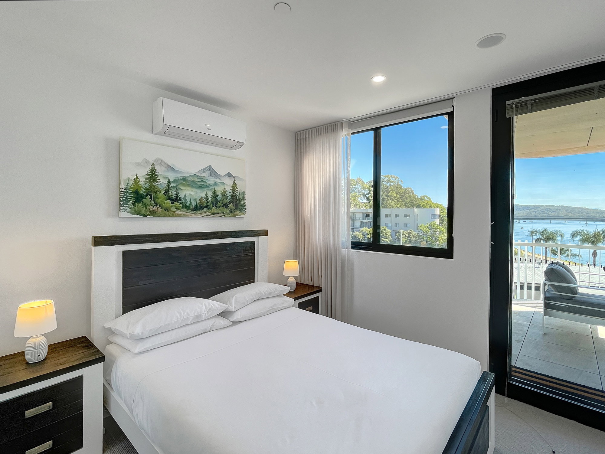 Furnished 2 Bedroom Apartment in Batemans Bay