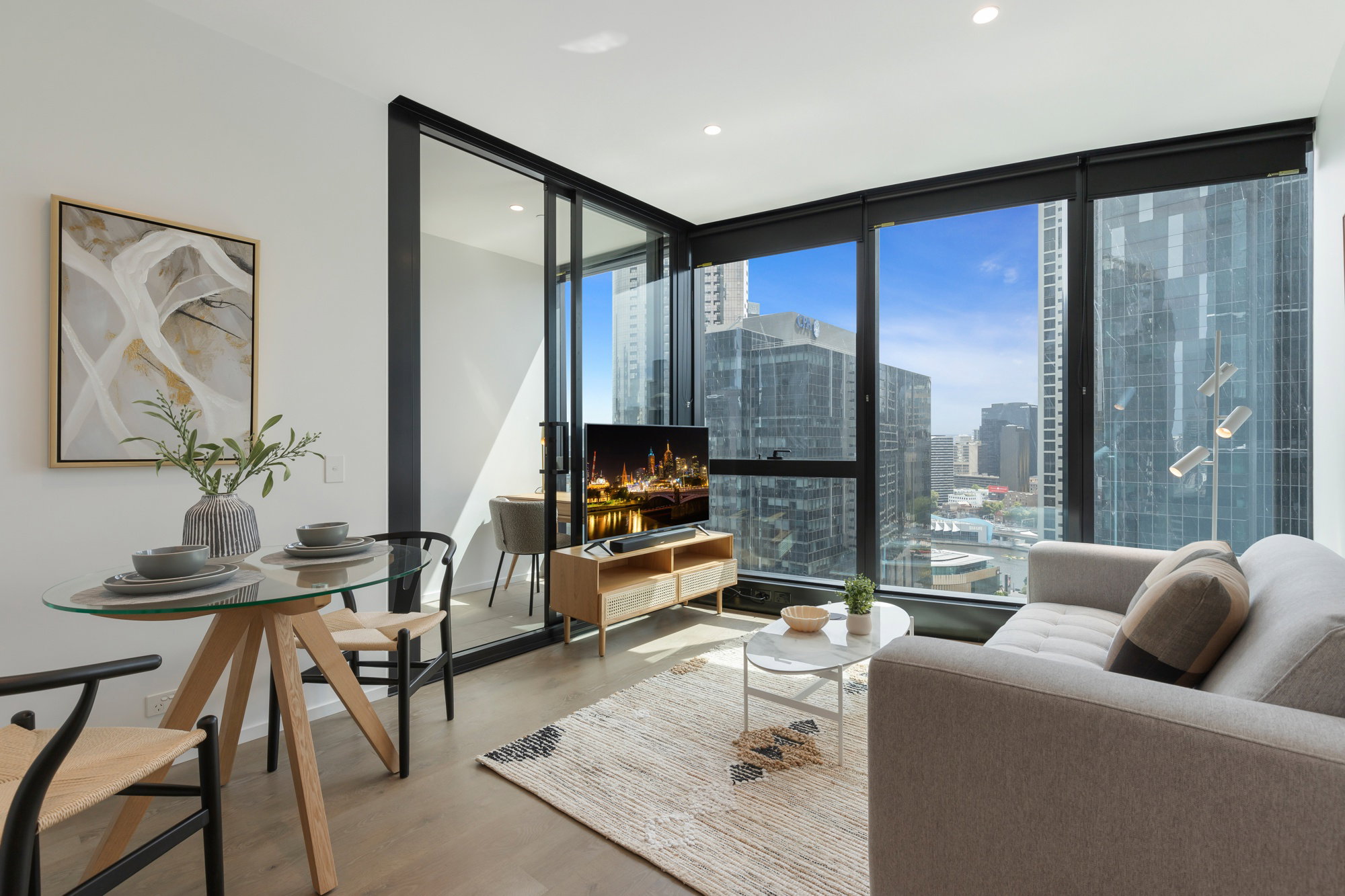 Furnished 1 Bedroom Apartment in Southbank