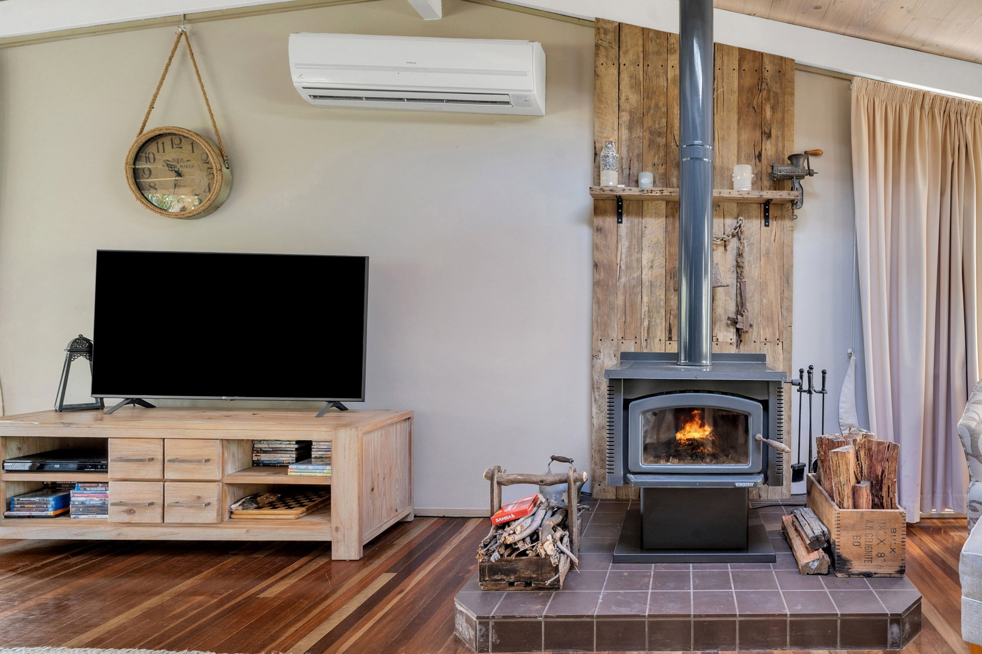 Furnished 3 Bedroom House in Surf Beach