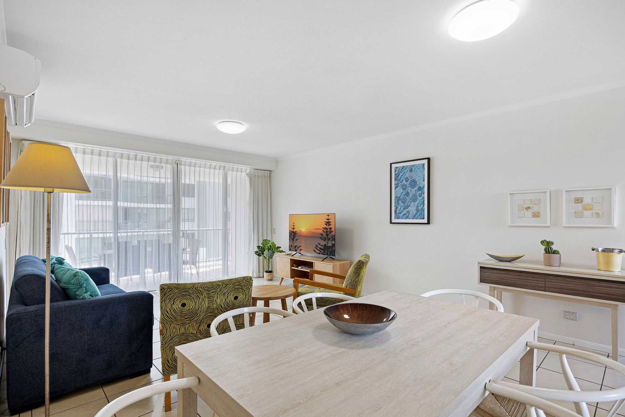 Furnished 2 Bedroom Apartment in Alexandra Headland