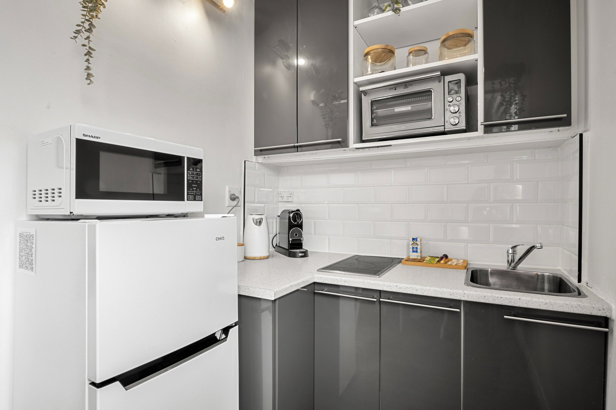 Furnished 1 Bedroom Apartment in St Kilda West