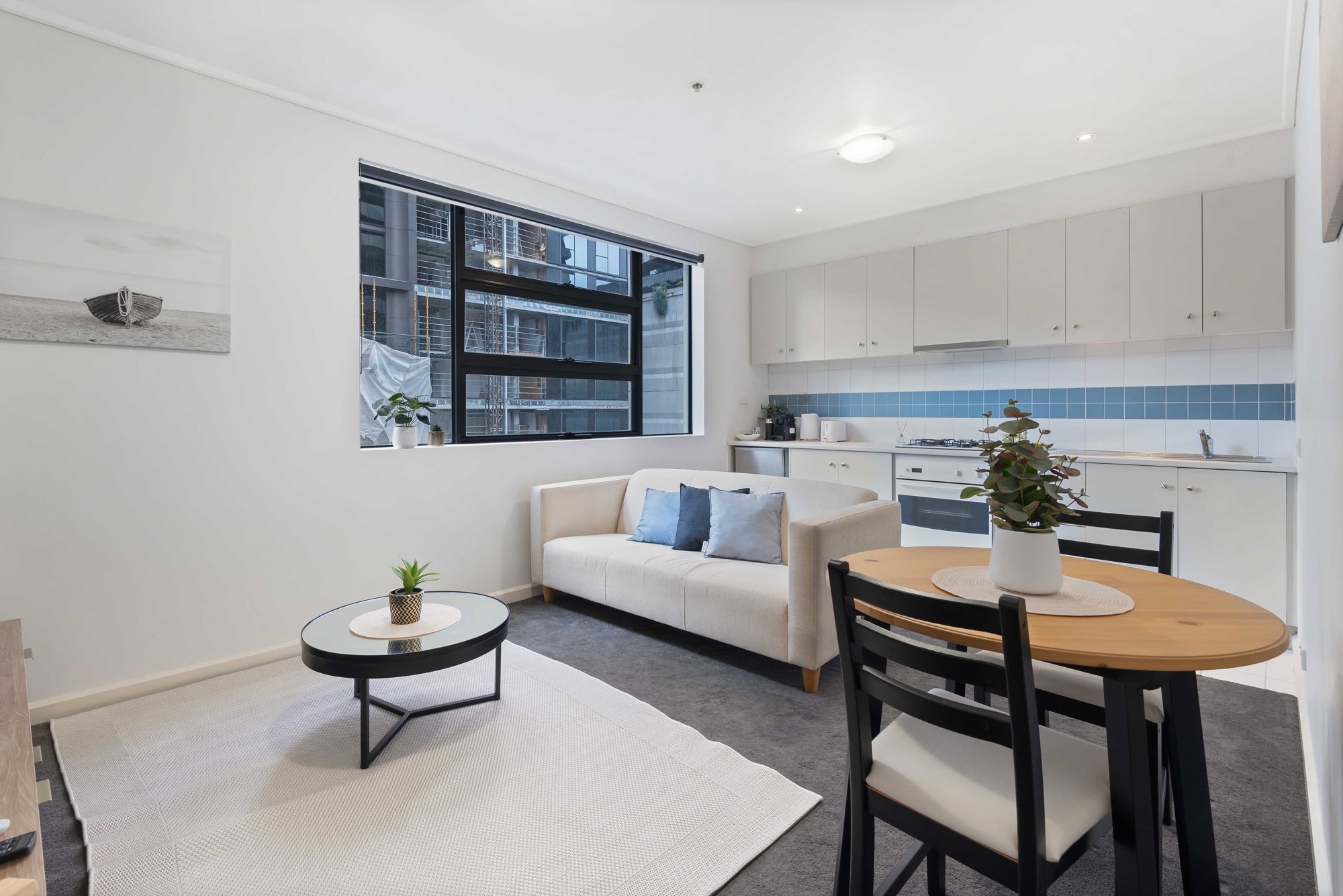 Furnished 1 Bedroom Apartment in Melbourne