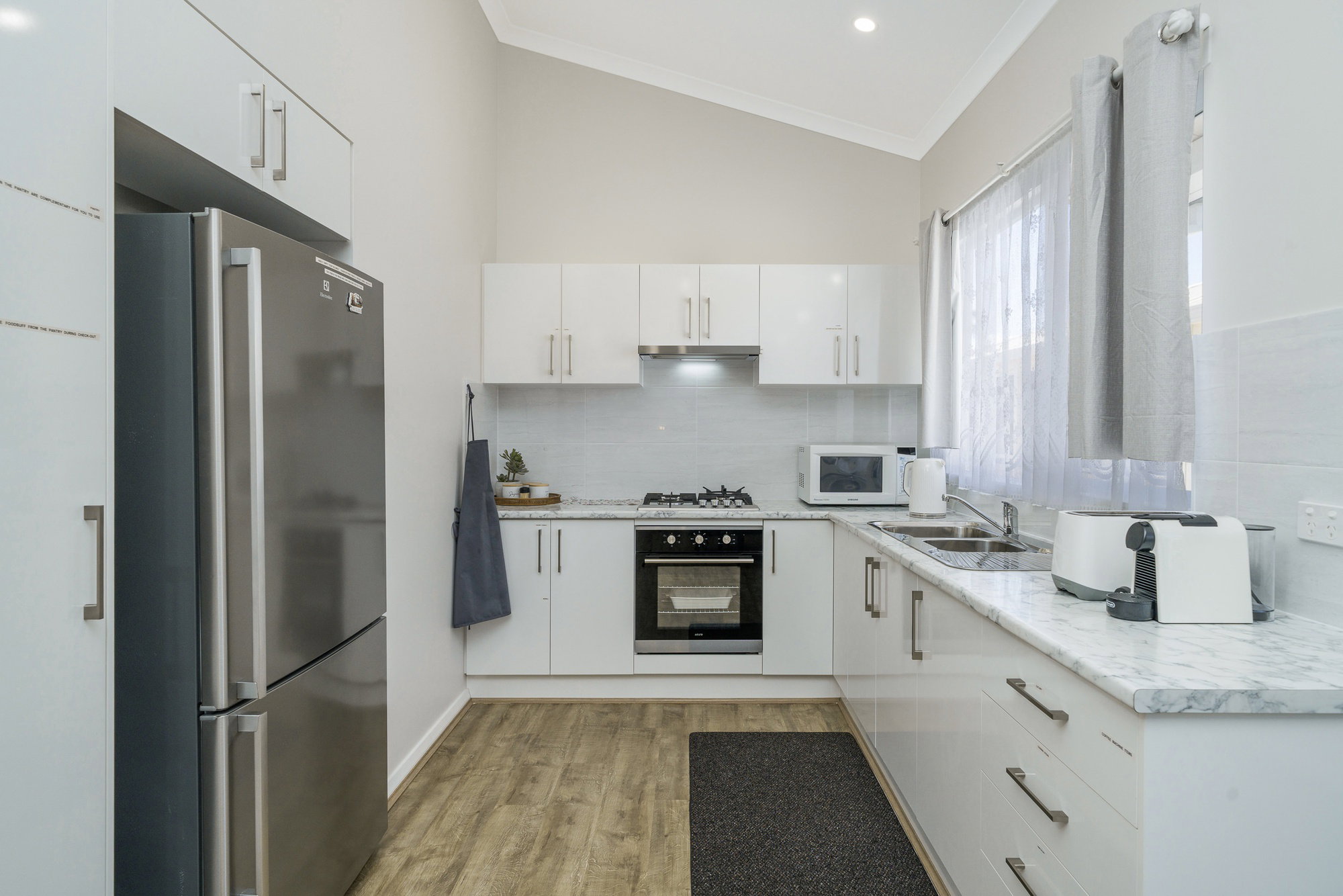 Furnished 2 Bedroom House in Thornlie