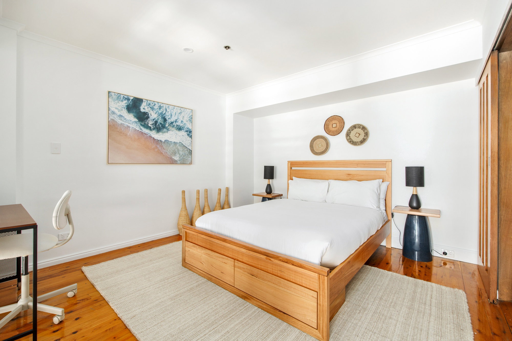 Furnished 2 Bedroom Apartment in Ultimo