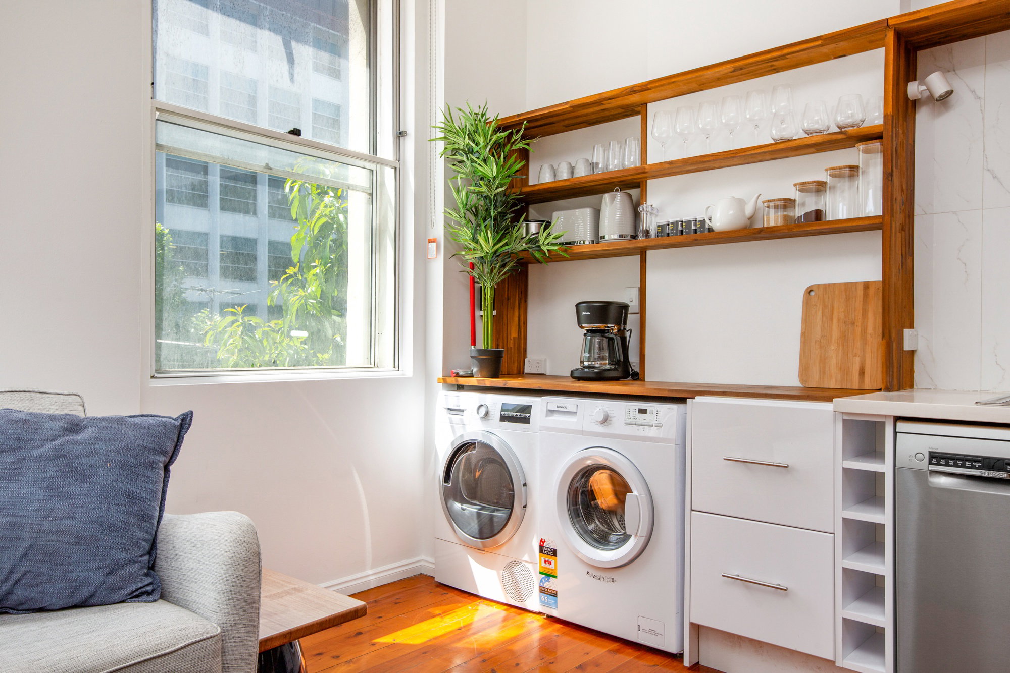Furnished 2 Bedroom Apartment in Ultimo