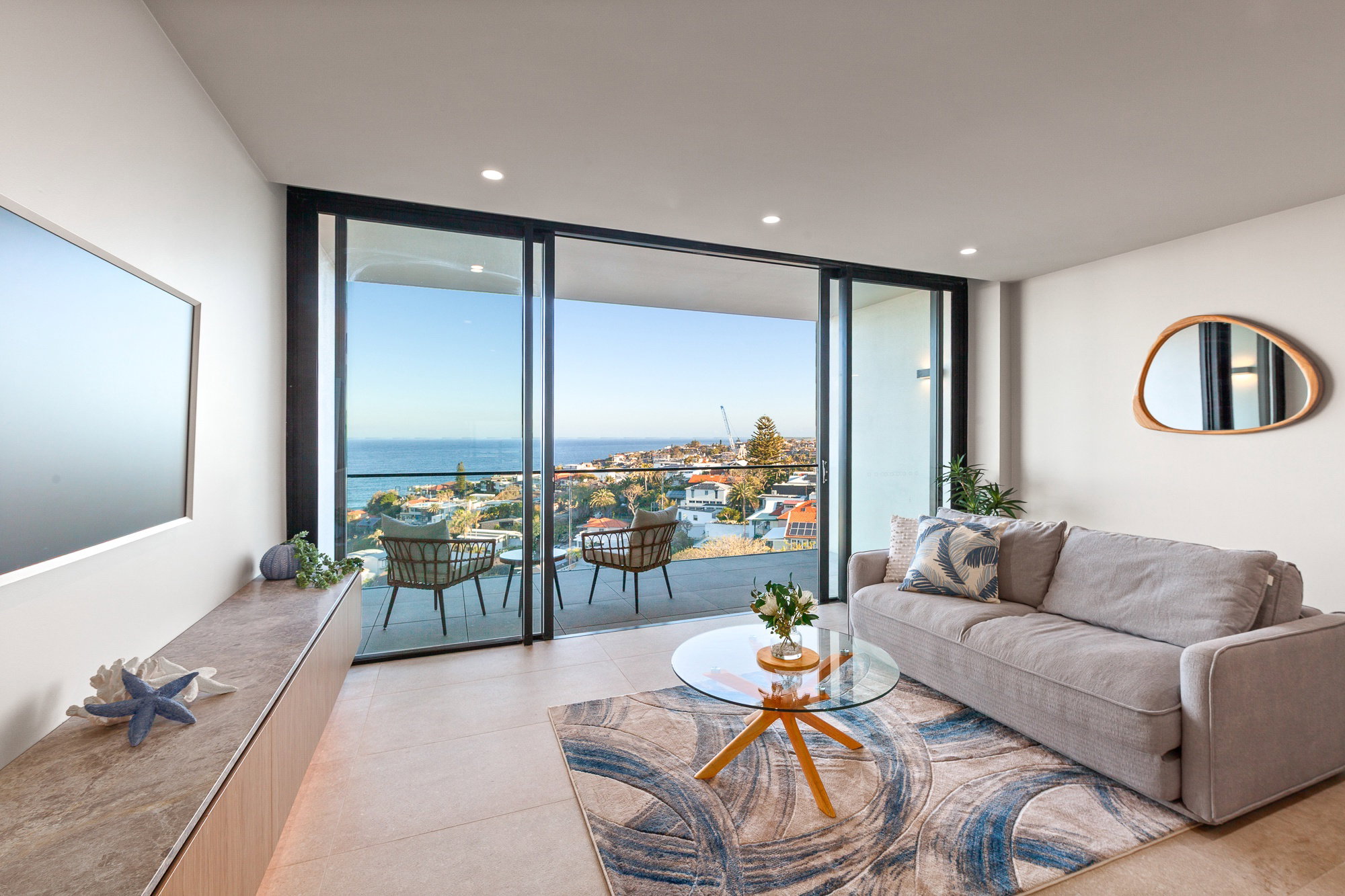 Furnished 1 Bedroom Apartment in Tamarama