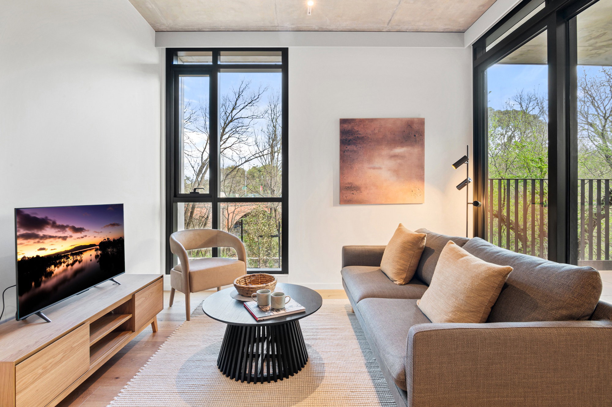 Furnished 2 Bedroom Apartment in Northcote