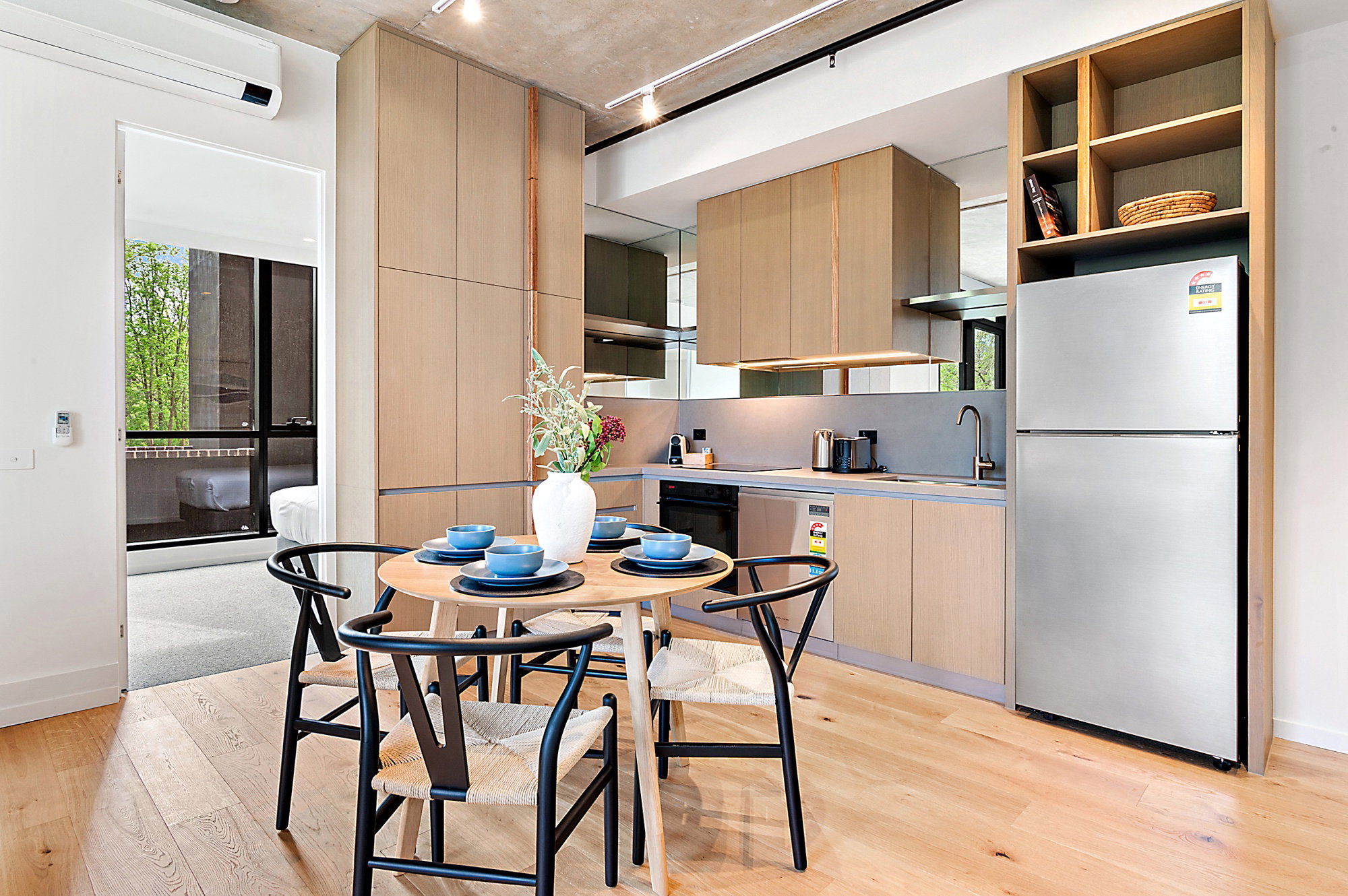 Furnished 2 Bedroom Apartment in Northcote