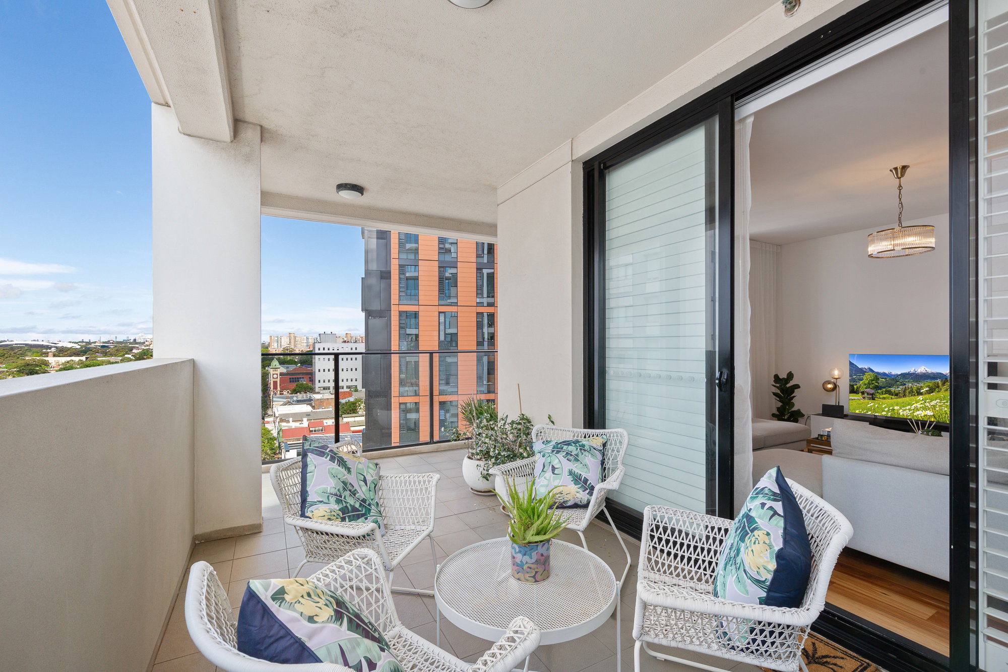 Furnished 2 Bedroom House in Redfern
