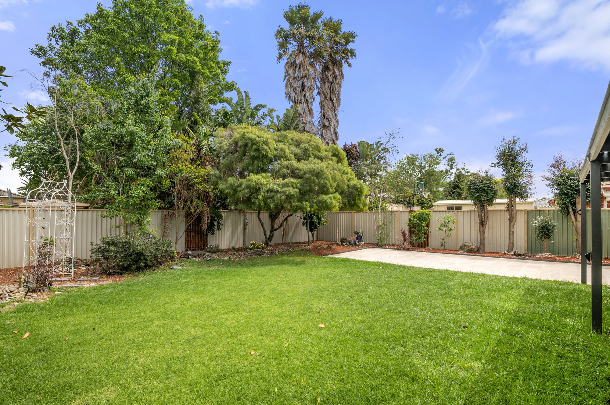 Furnished 3 Bedroom House in Werribee
