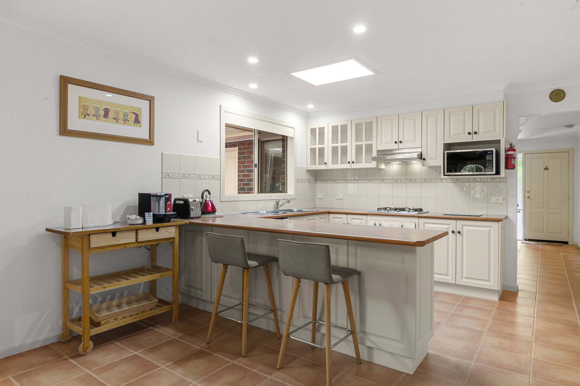 Furnished 3 Bedroom House in Werribee