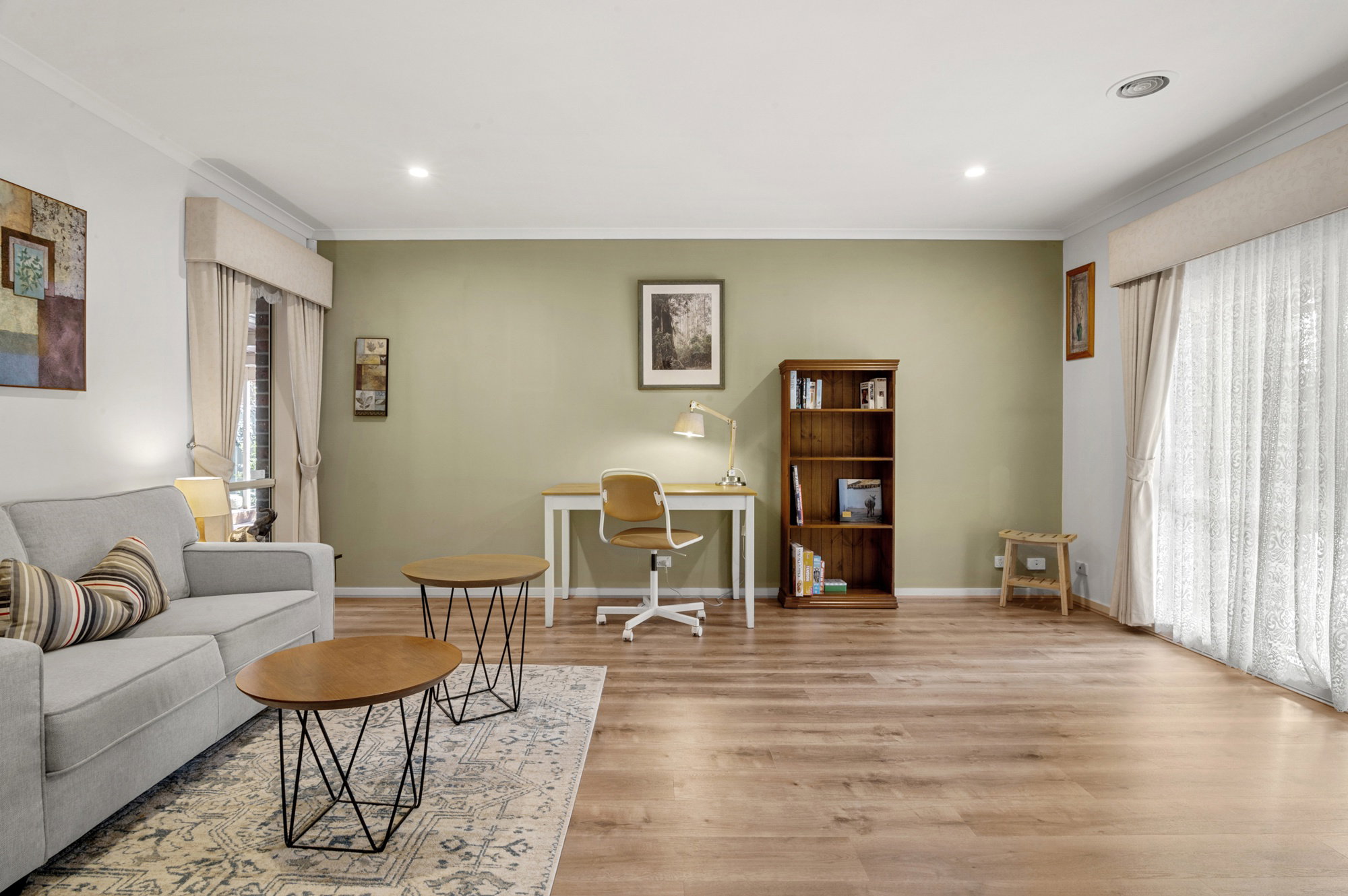 Furnished 3 Bedroom House in Werribee
