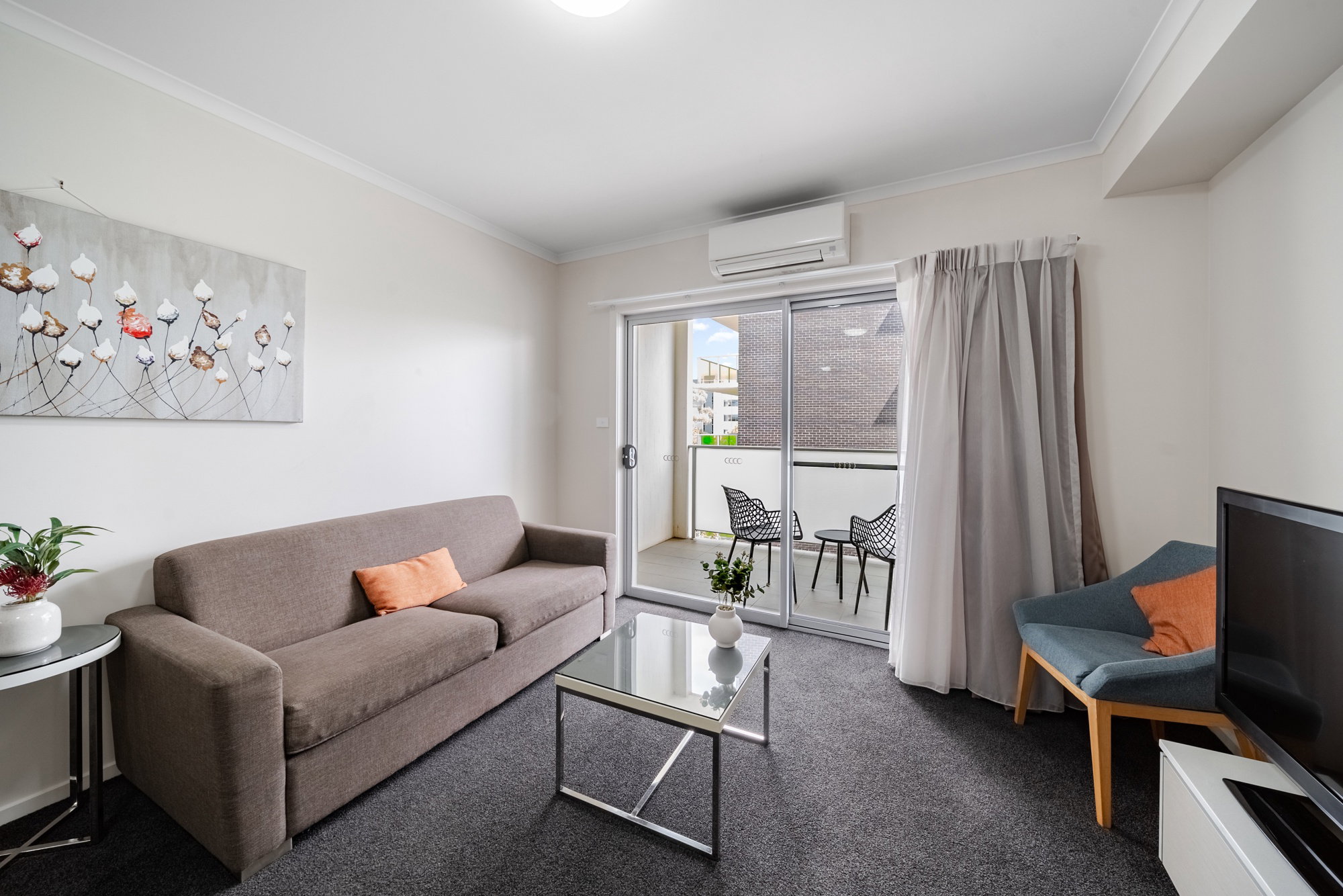 Furnished 1 Bedroom Apartment in Greenway