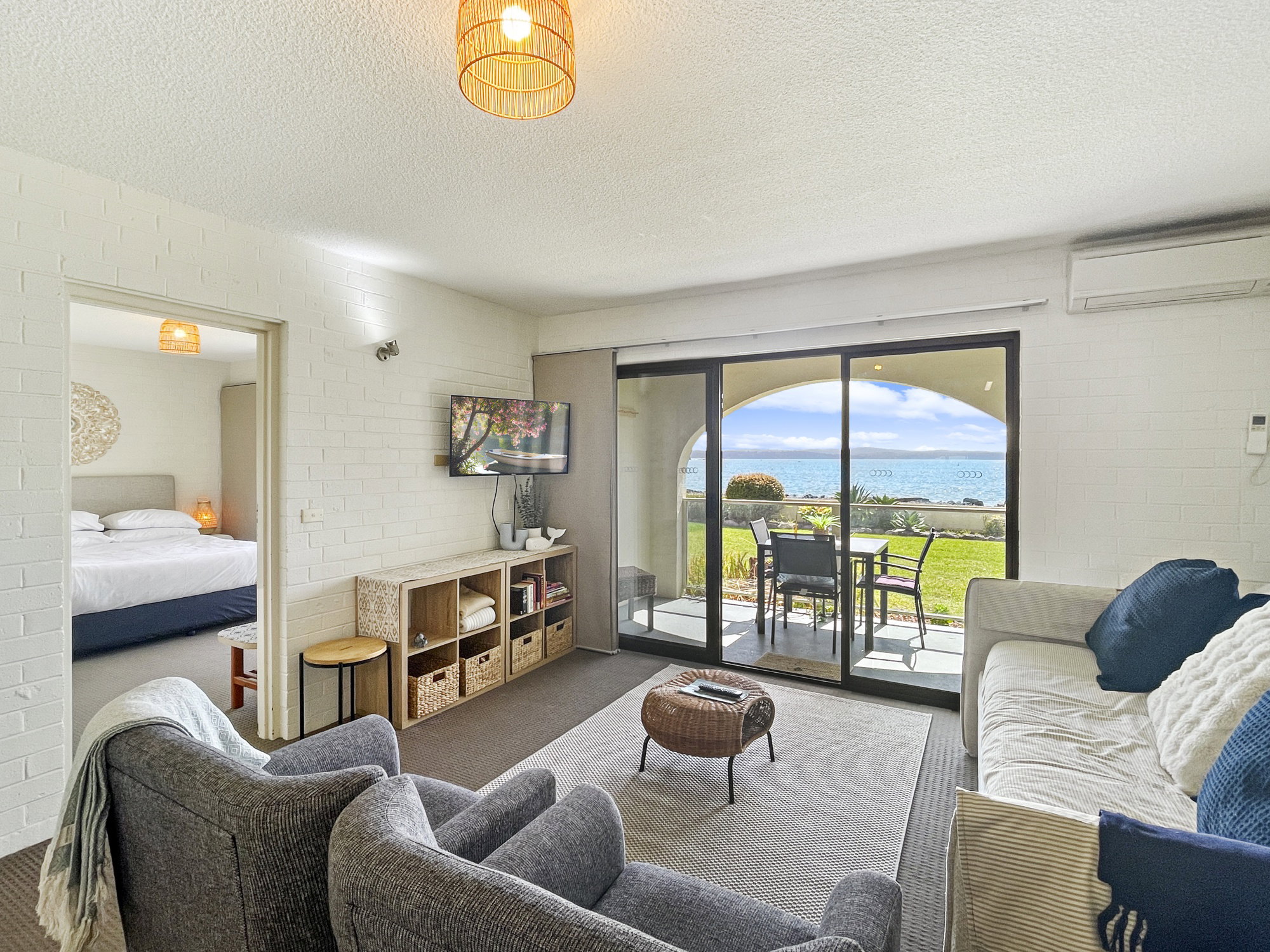 Furnished 1 Bedroom Apartment in Batehaven