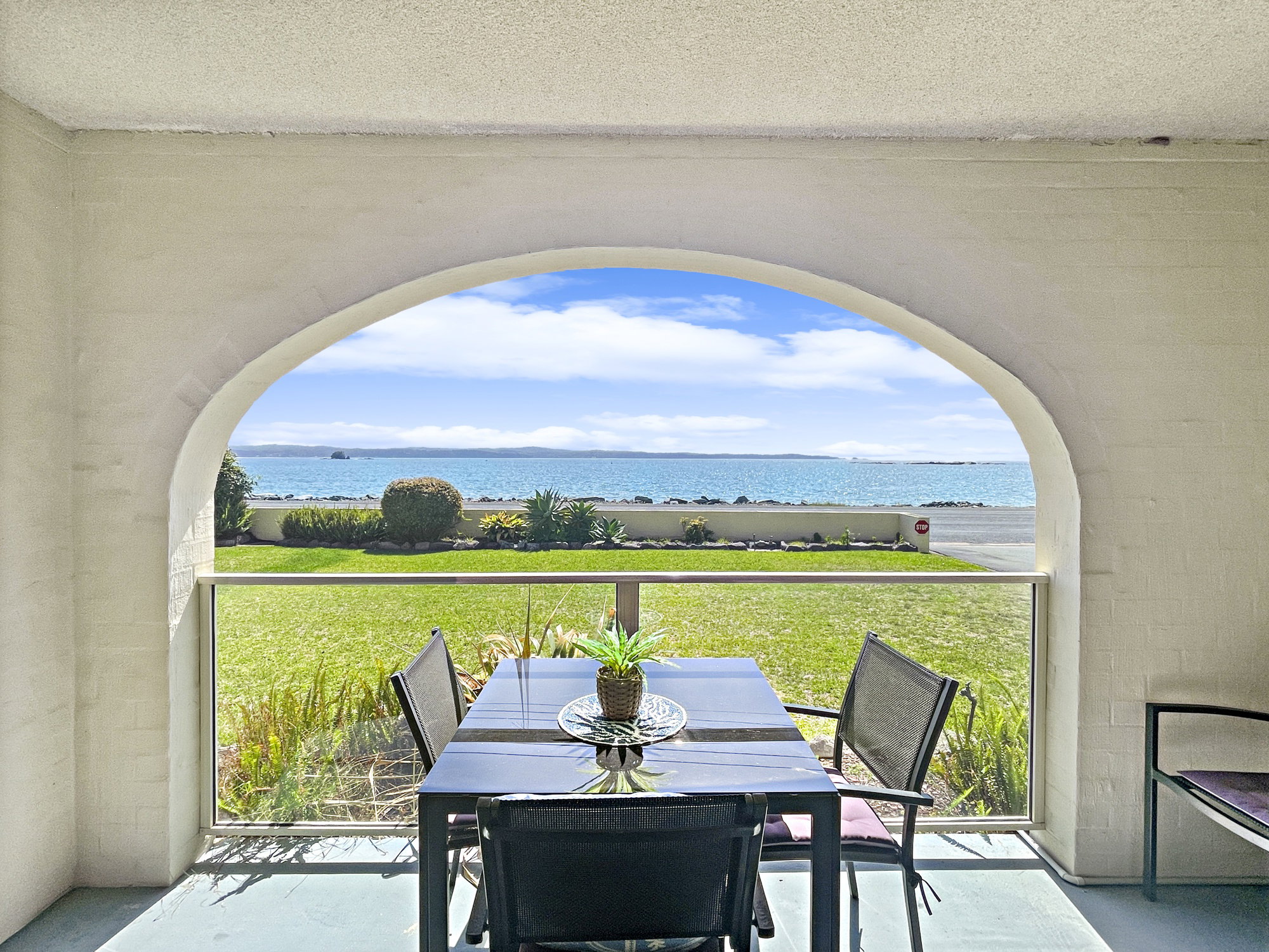 Furnished 1 Bedroom Apartment in Batehaven