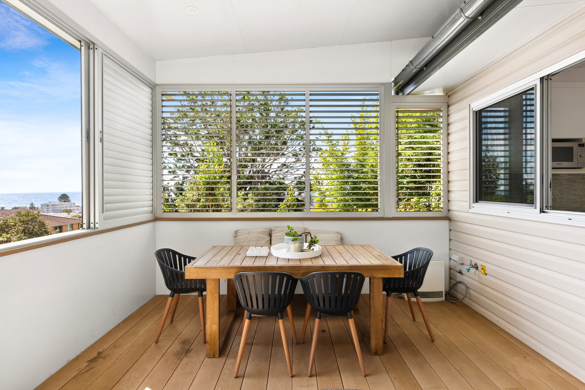 Furnished 2 Bedroom House in Leichhardt