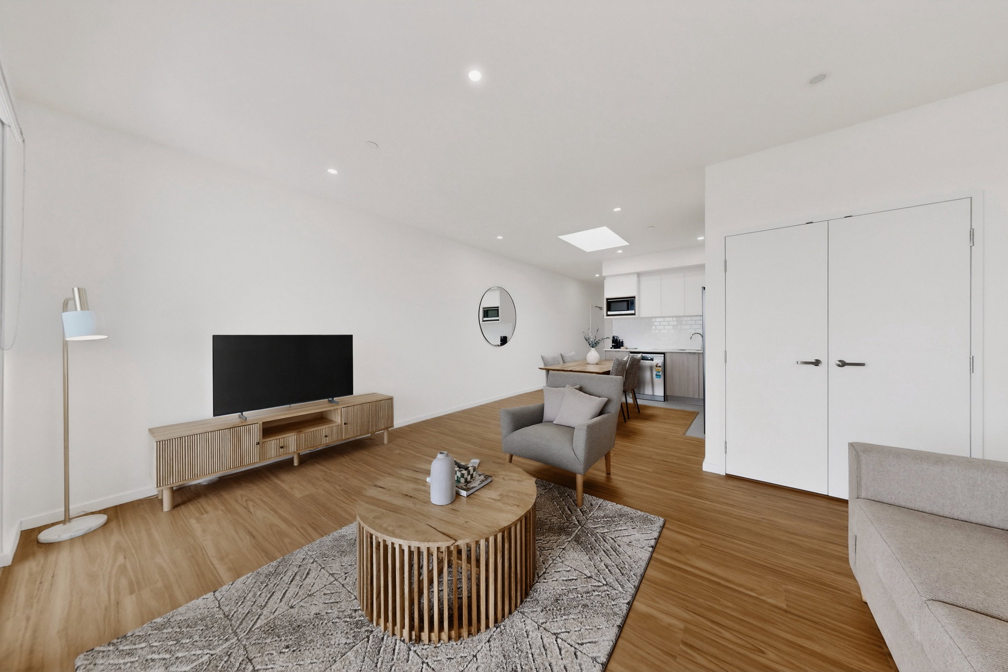 Furnished 2 Bedroom Apartment in Cannington