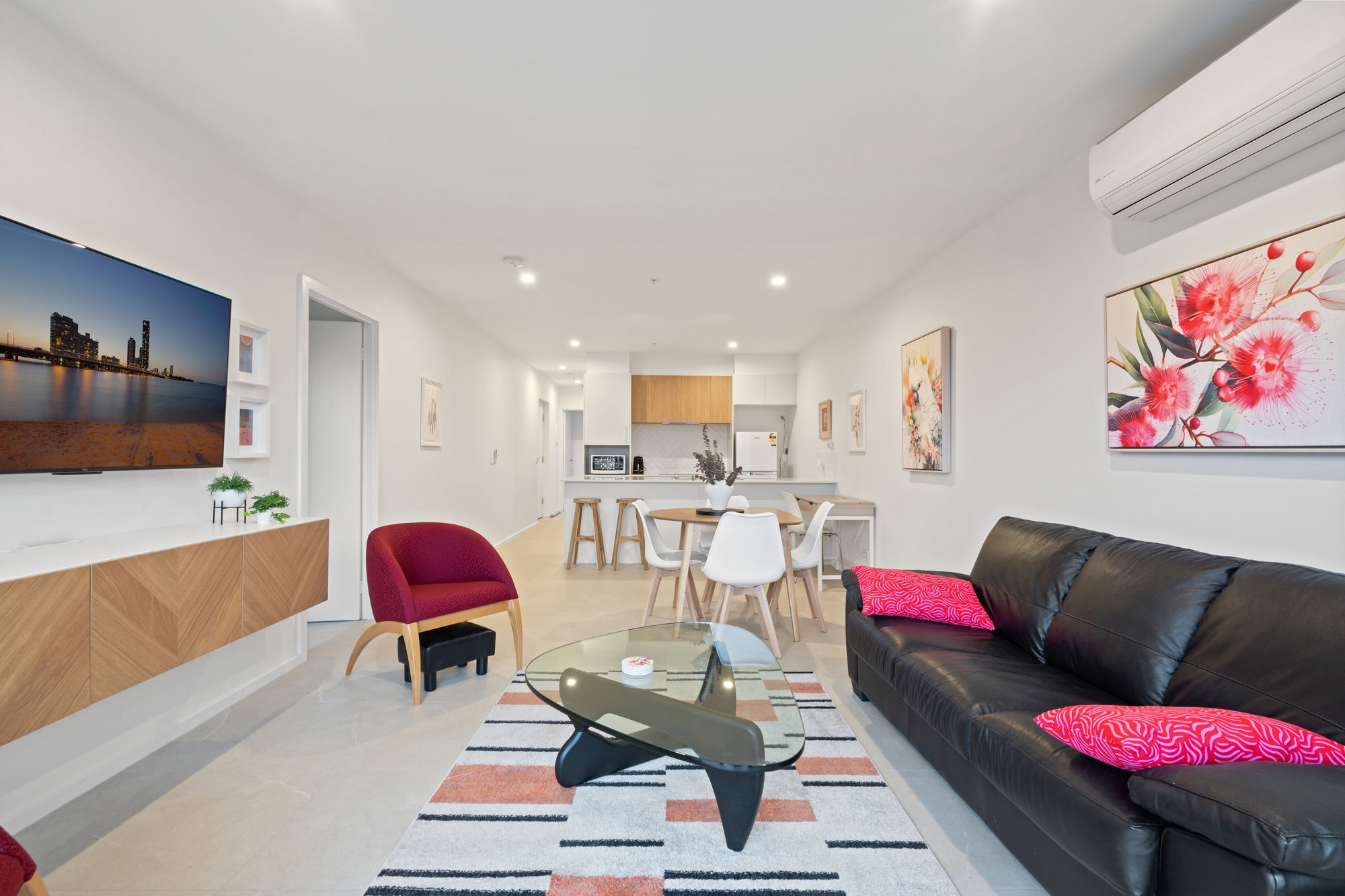 Furnished 2 Bedroom Apartment in Taylor