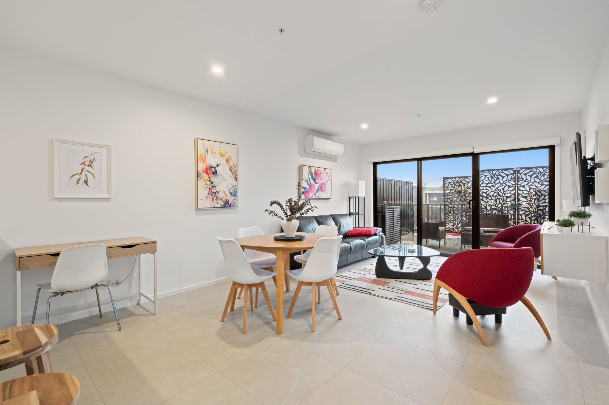 Furnished 2 Bedroom Apartment in Taylor