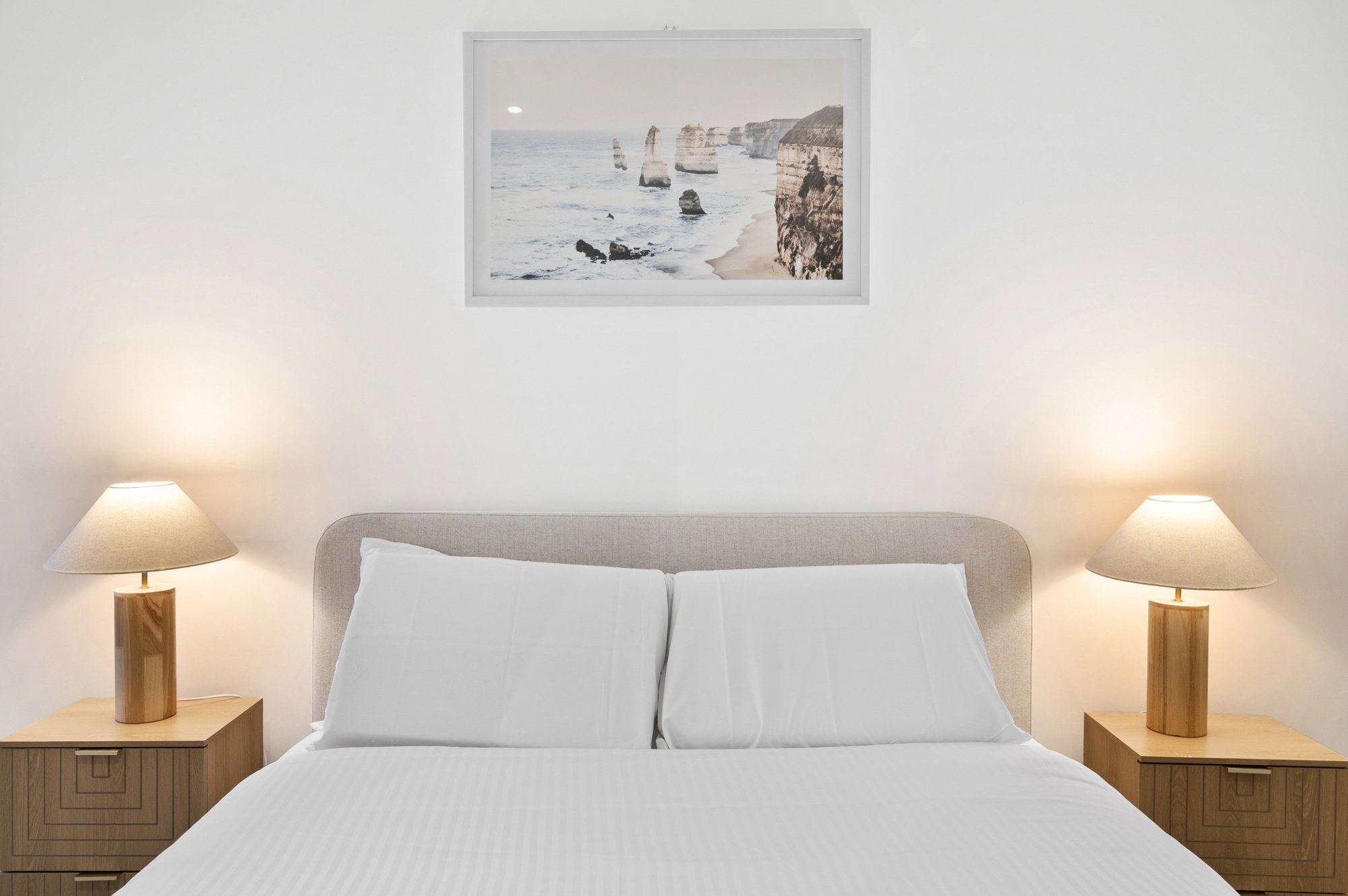 Furnished 1 Bedroom Apartment in South Melbourne