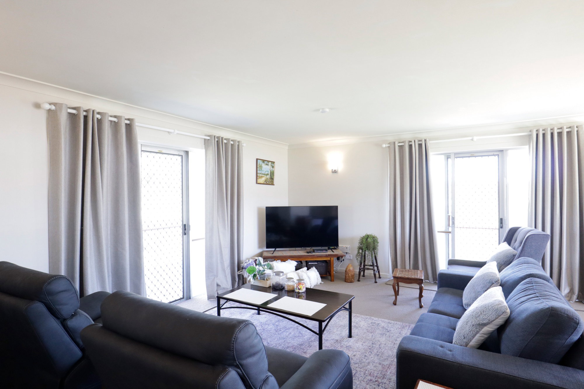 Furnished 3 Bedroom House in Tenterfield