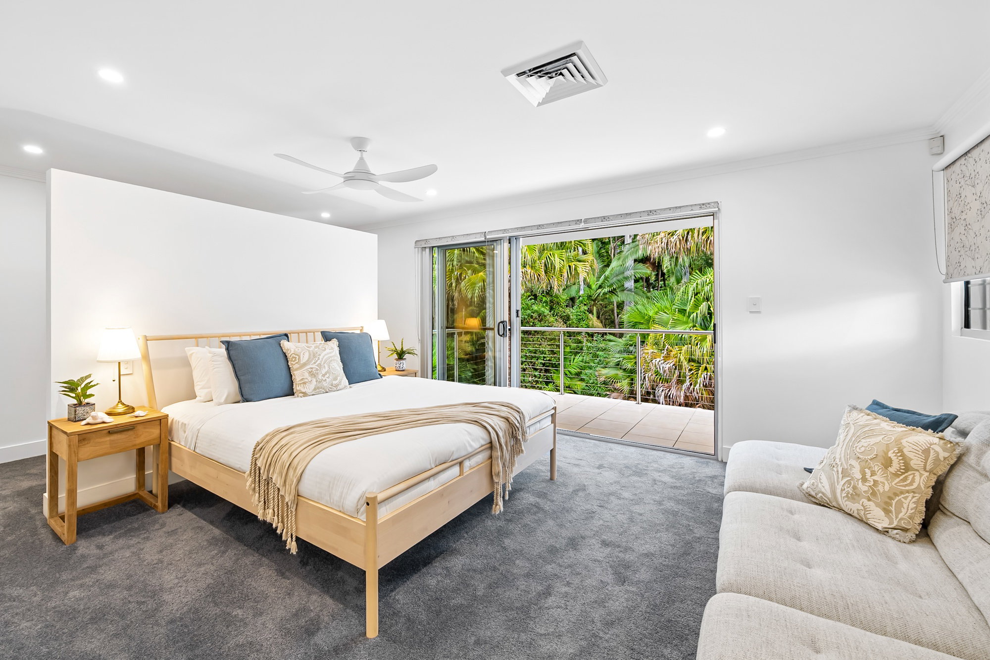 Furnished 3 Bedroom House in Alexandra Headland