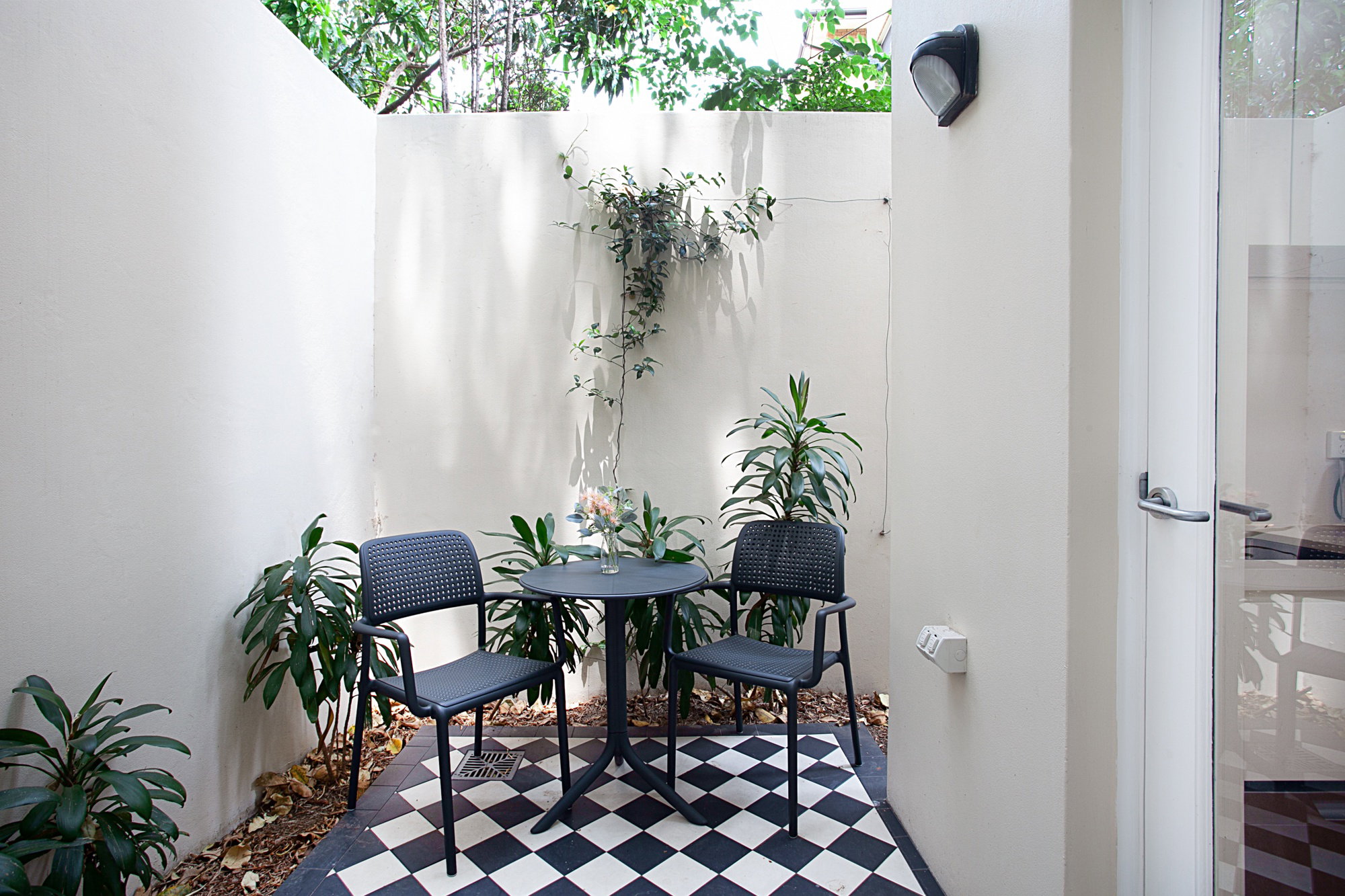 Furnished 1 Bedroom Rental in Fairfield West