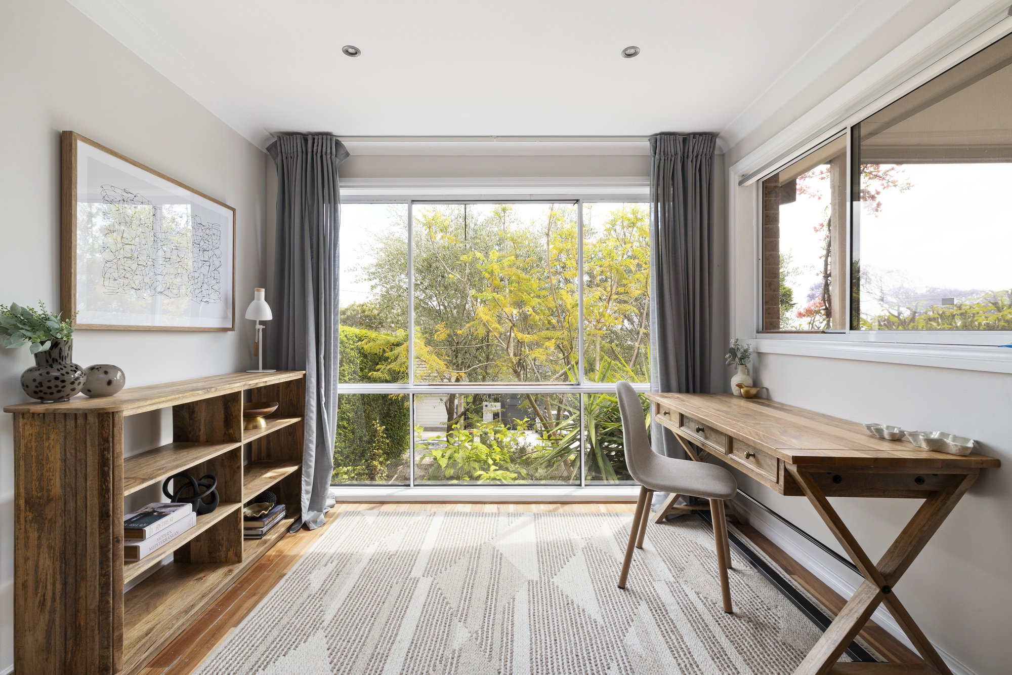 Furnished 3 Bedroom Apartment in Seaforth