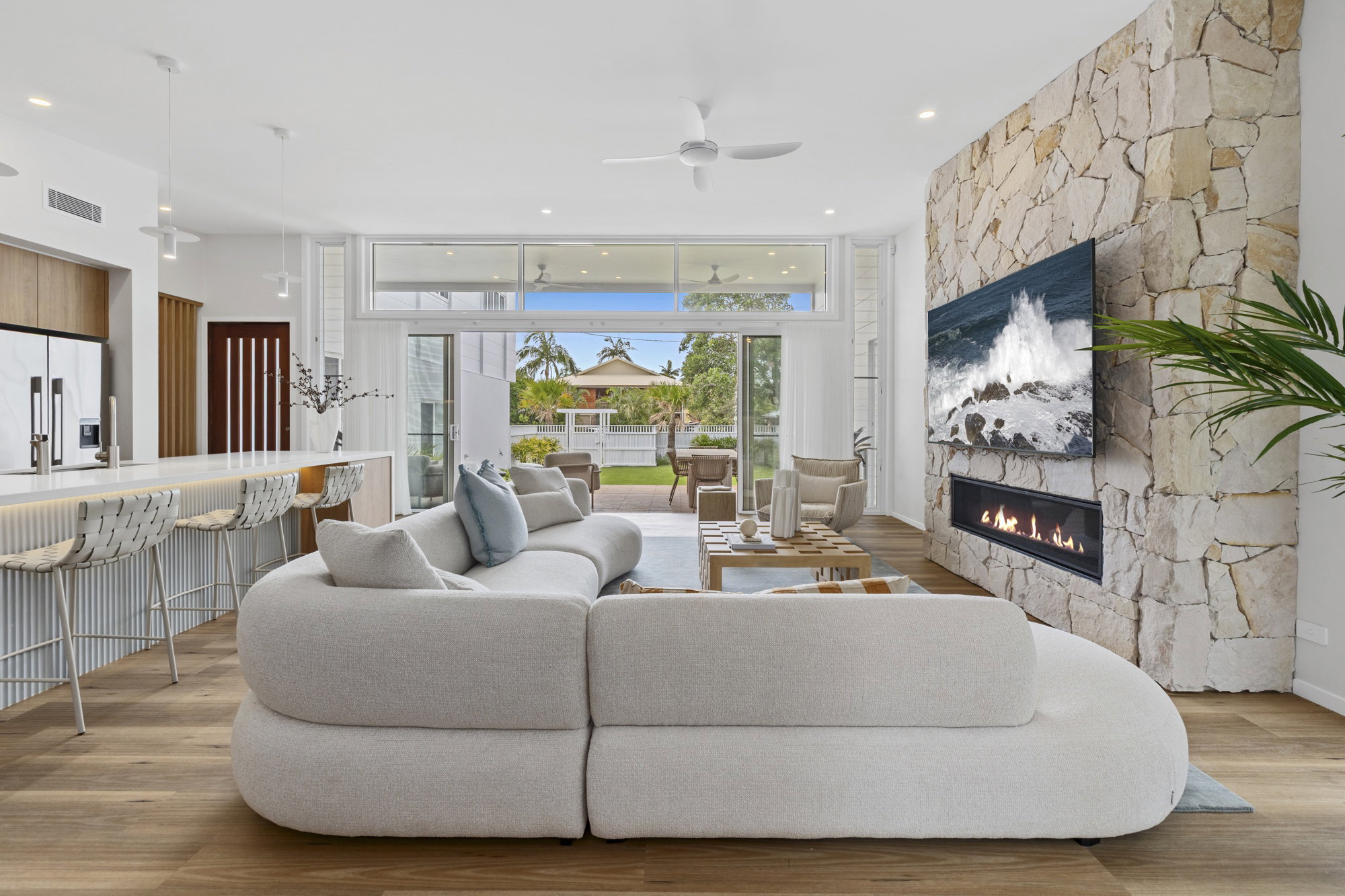Furnished 5 Bedroom House in Hastings Point